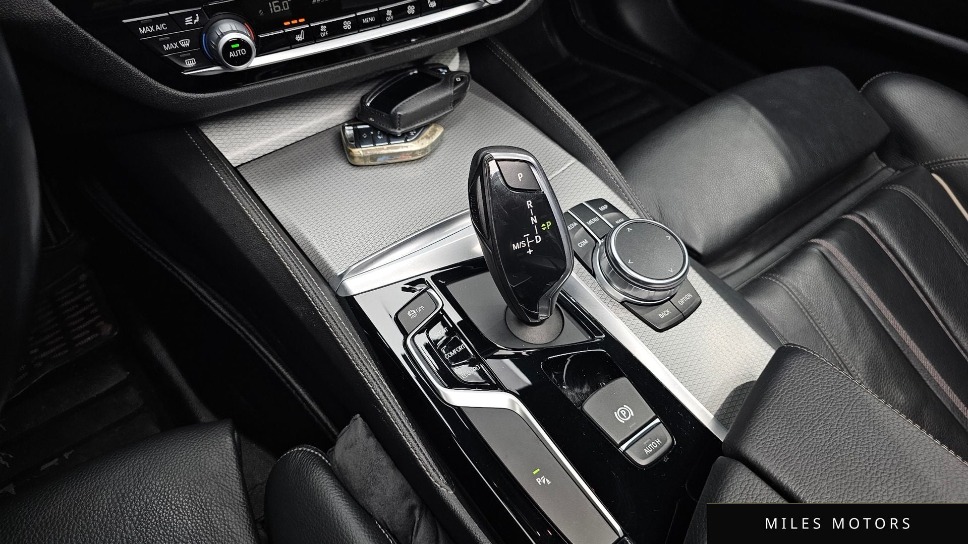 BMW 5 Series (G30) 2017 — миниатюра 12