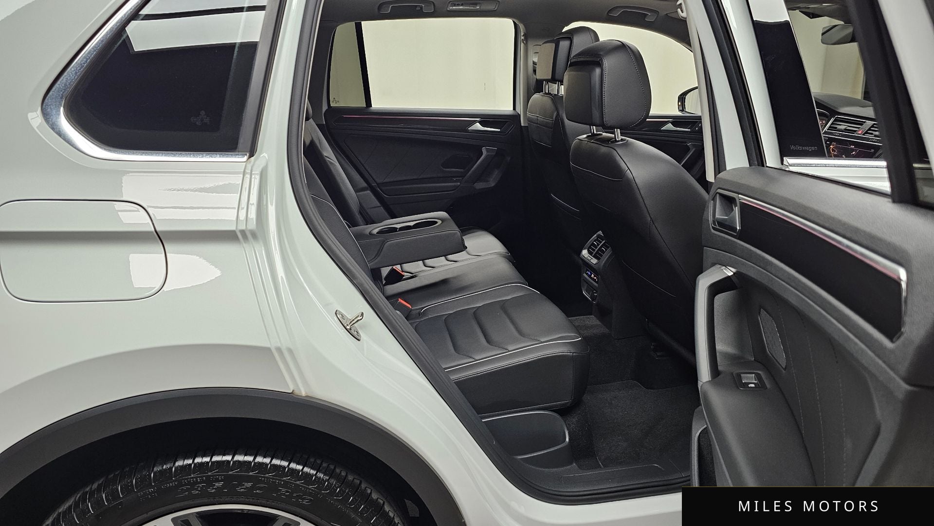 Volkswagen 티구안 2022 — миниатюра 18