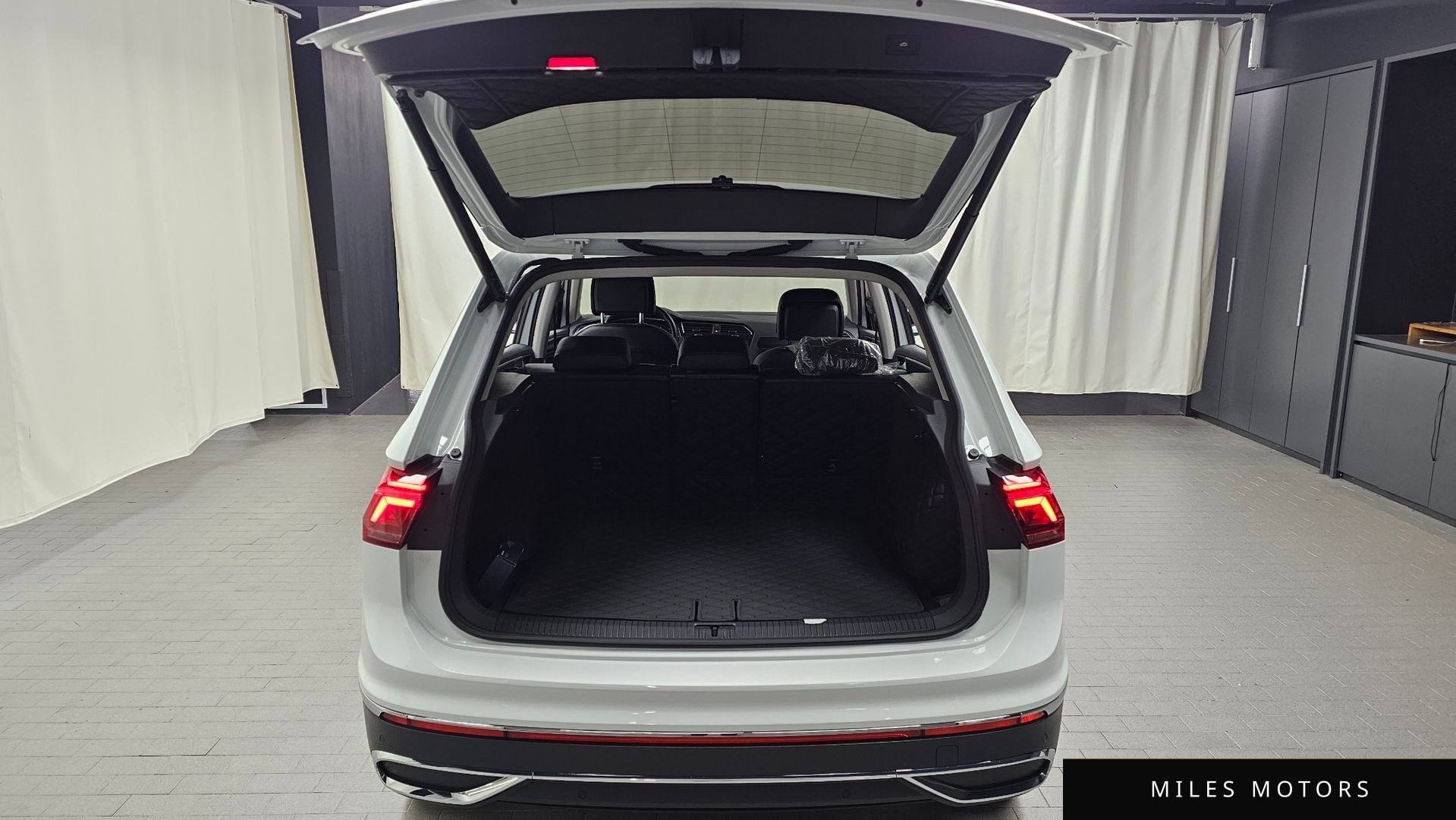 Volkswagen 티구안 2022 — миниатюра 26