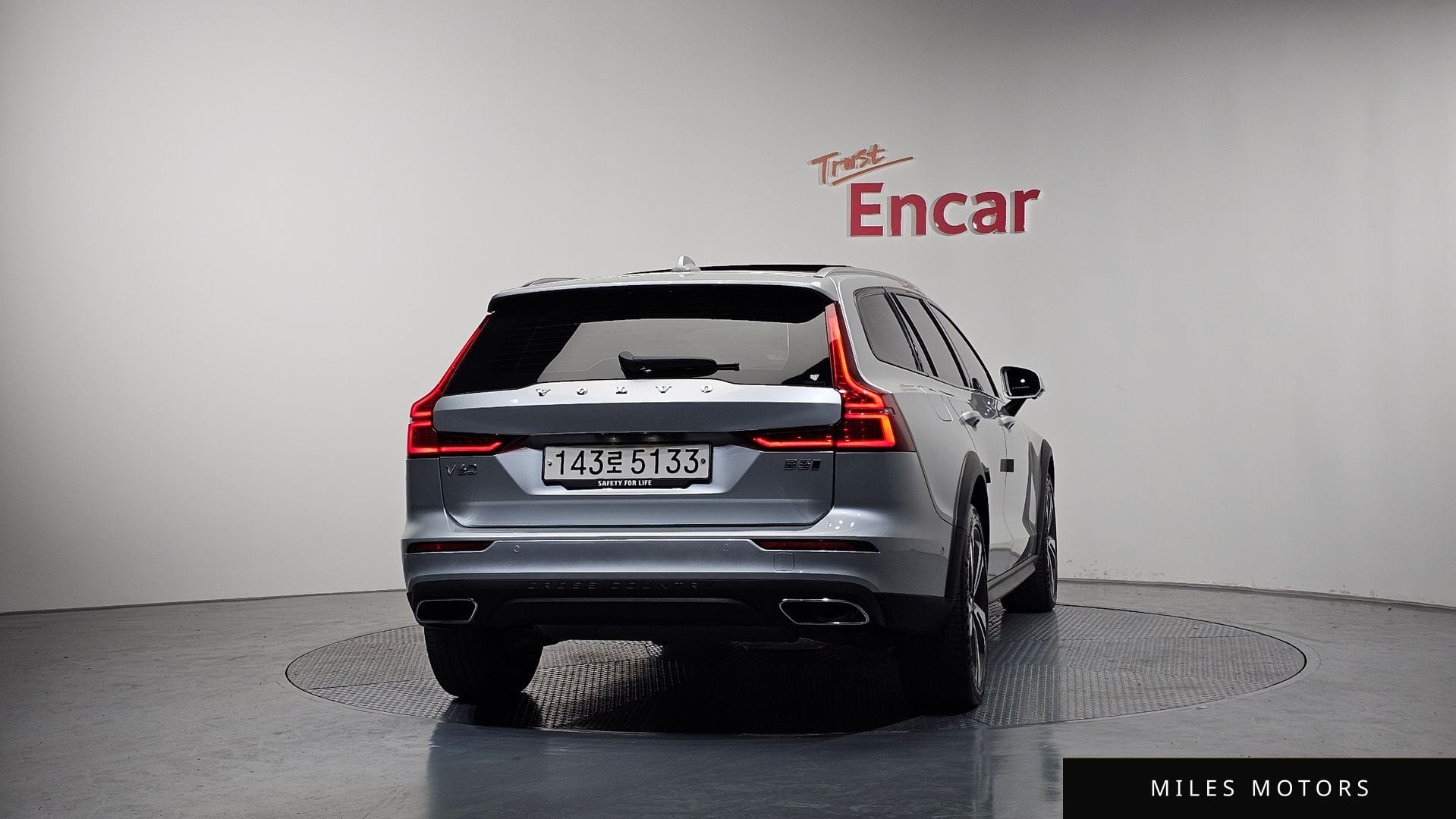 Volvo V60 크로스컨트리 2021 — миниатюра 4