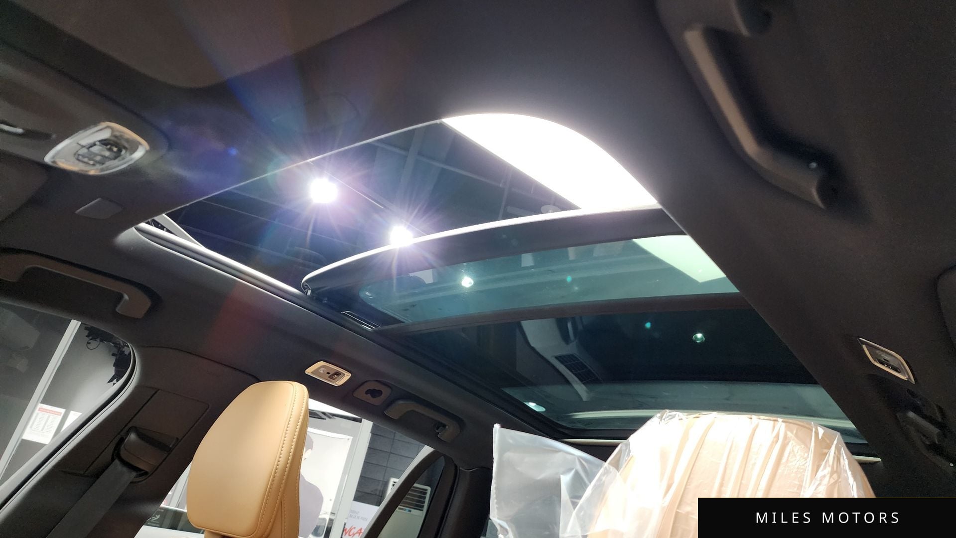 Volvo V60 크로스컨트리 2021 — миниатюра 18
