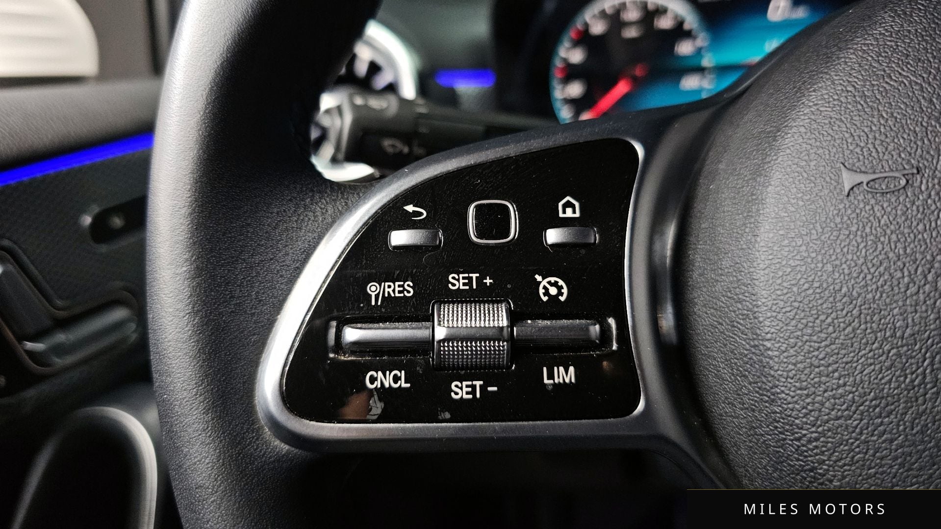 Mercedes-Benz A-Class W177 2021 — миниатюра 15