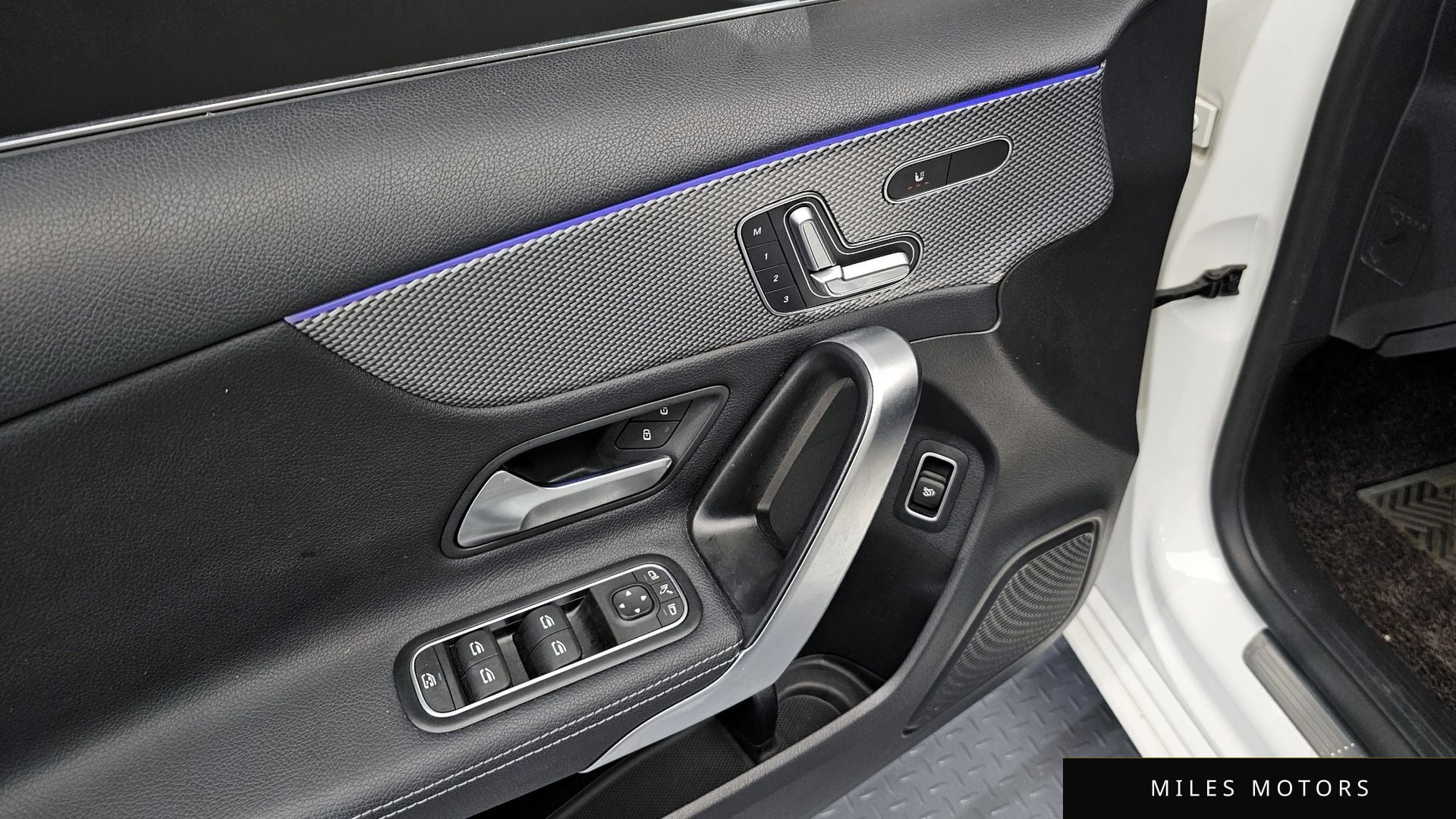 Mercedes-Benz A-Class W177 2021 — миниатюра 17