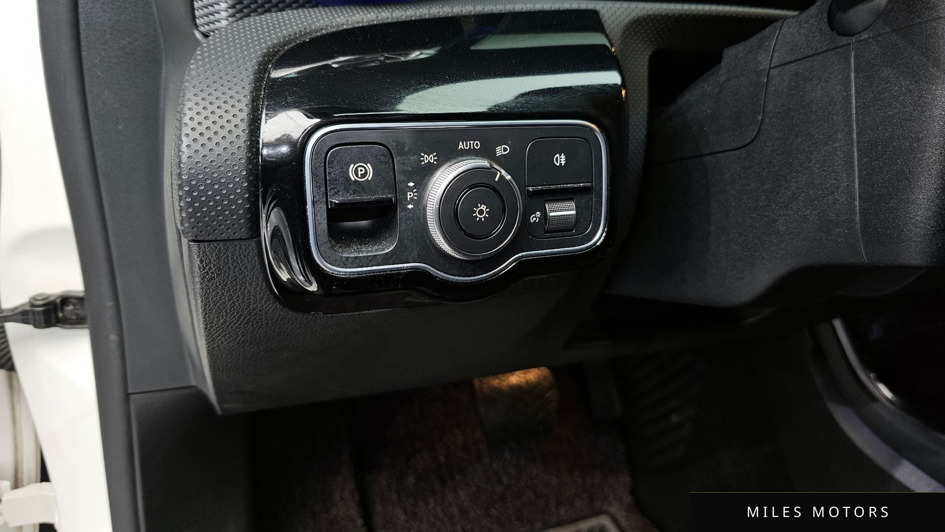 Mercedes-Benz A-Class W177 2021 — миниатюра 20