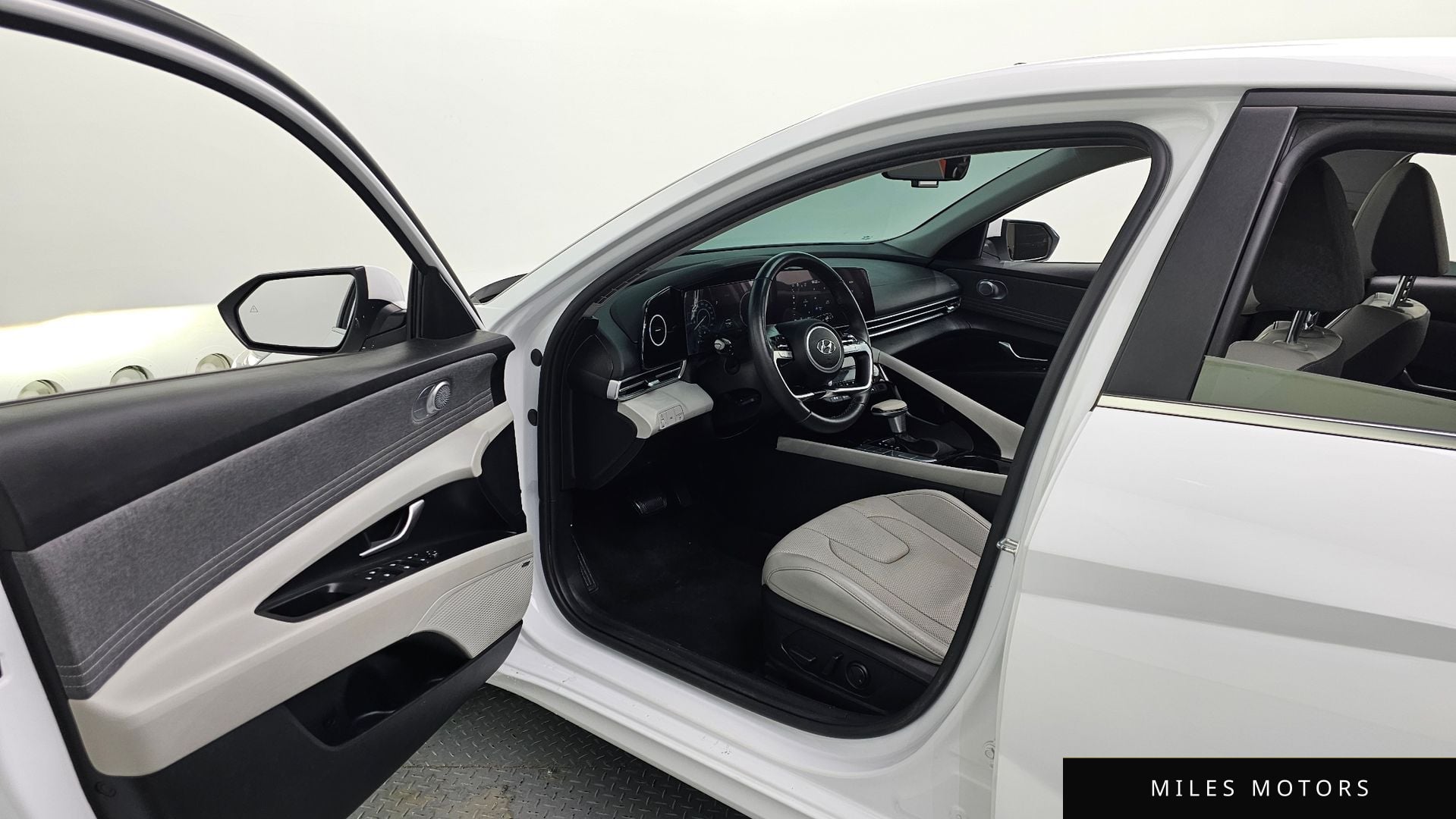 Hyundai AVANTE 2021 — миниатюра 10