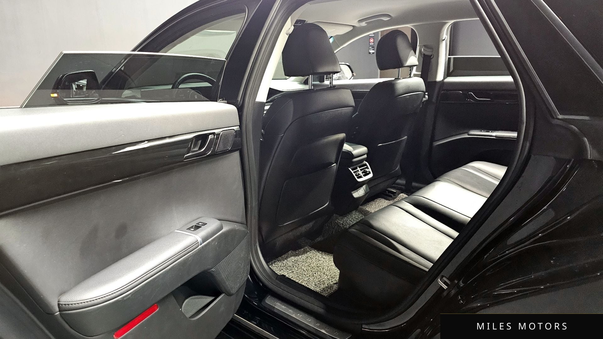 Hyundai Grandeur 2023 — миниатюра 16