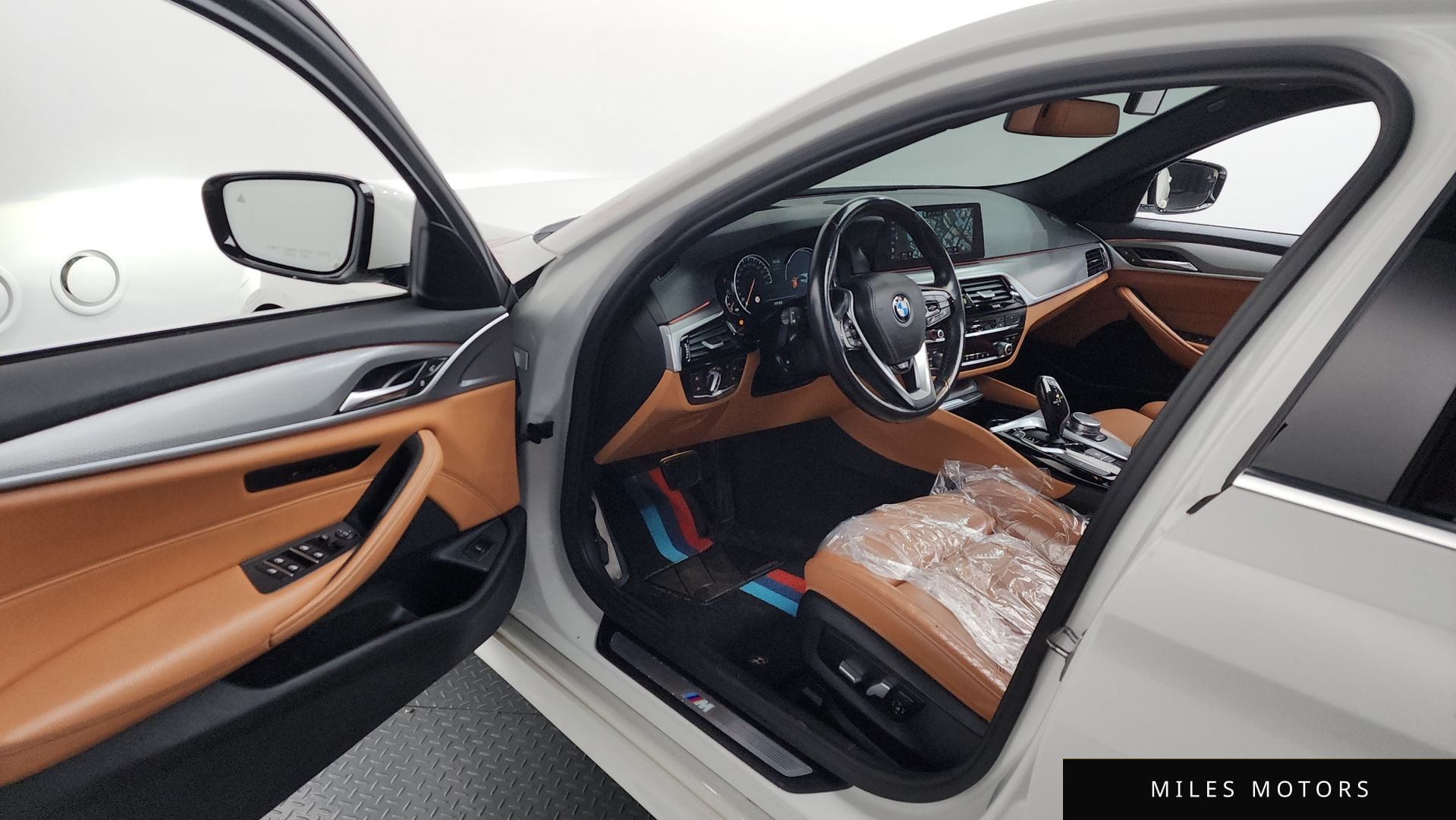 BMW 5 Series (G30) 2018 — миниатюра 10