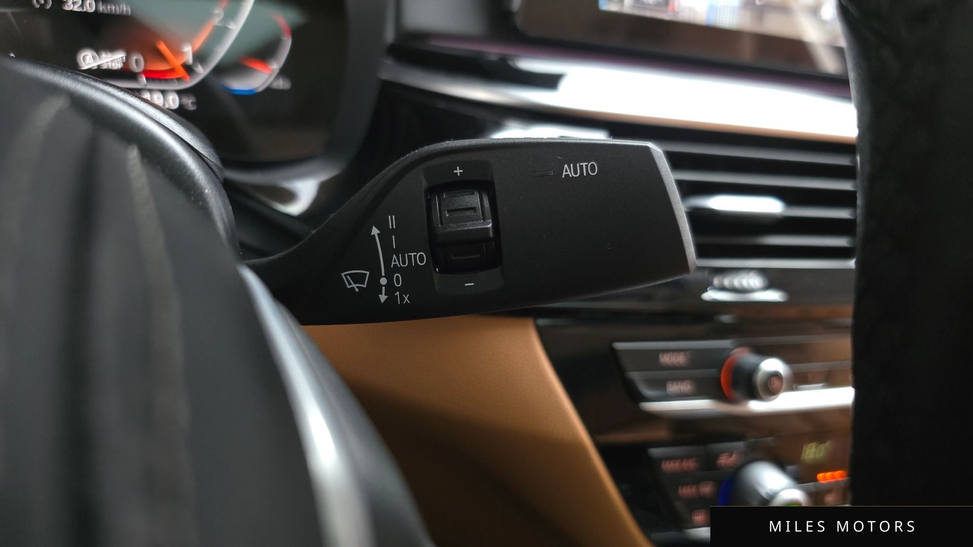 BMW 5시리즈 (G30) 2020 — миниатюра 27