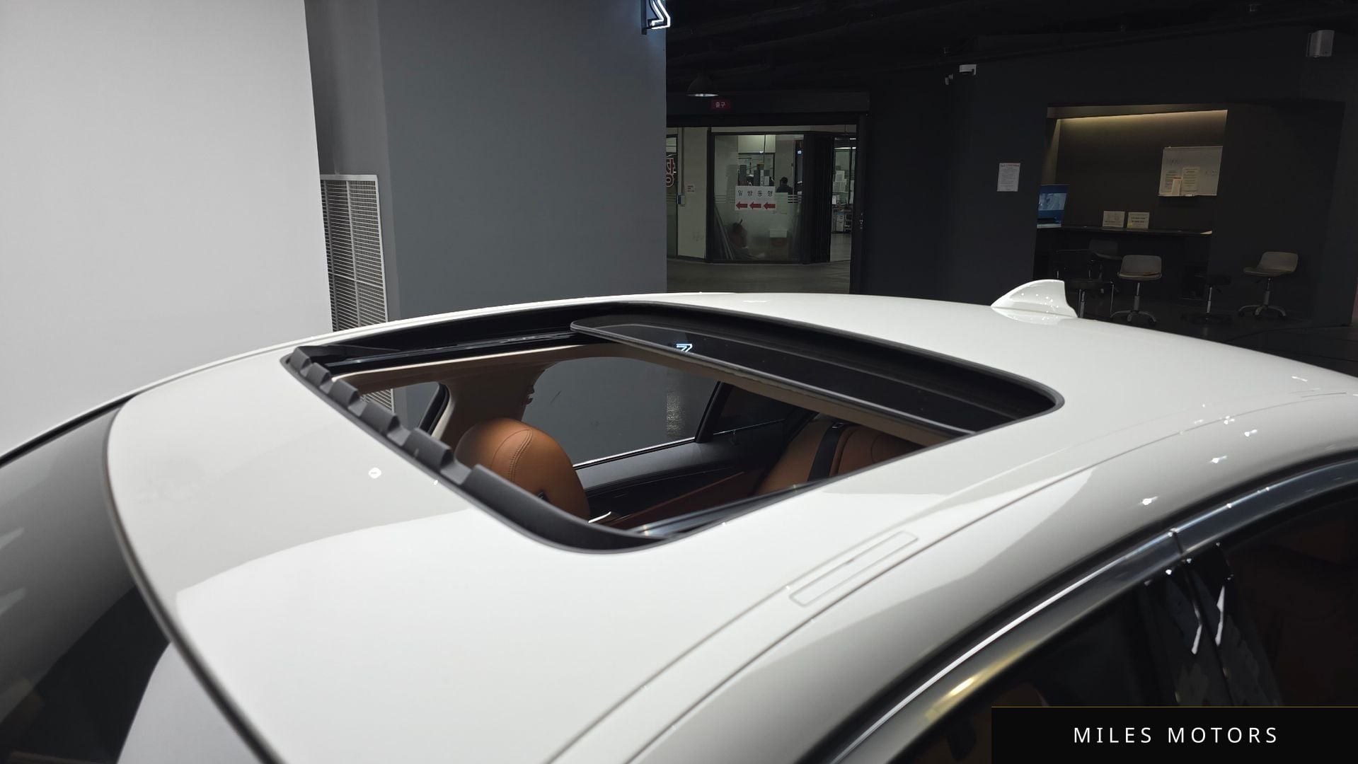 BMW 5시리즈 (G30) 2020 — миниатюра 28