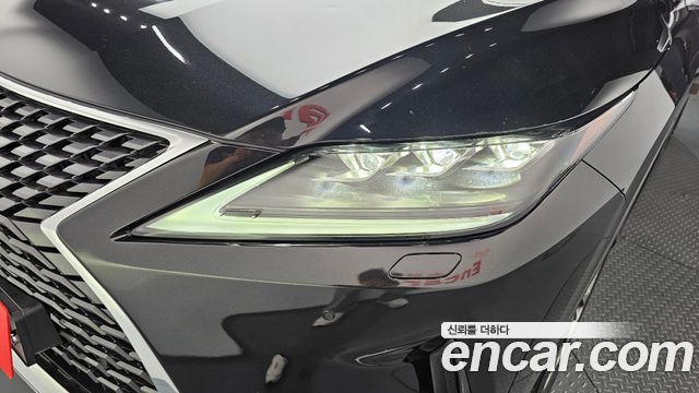 Лексус RX450h 2022 — миниатюра 8