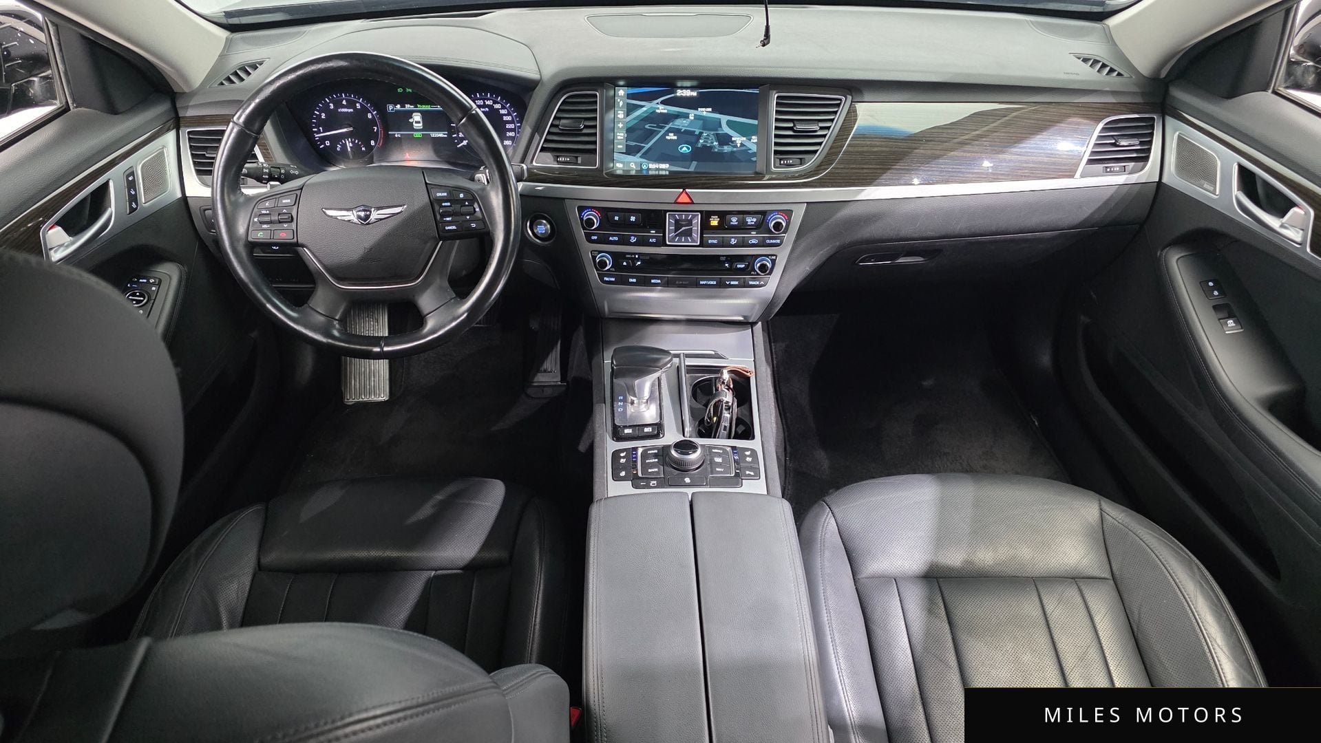 Genesis G80 2017 — миниатюра 10