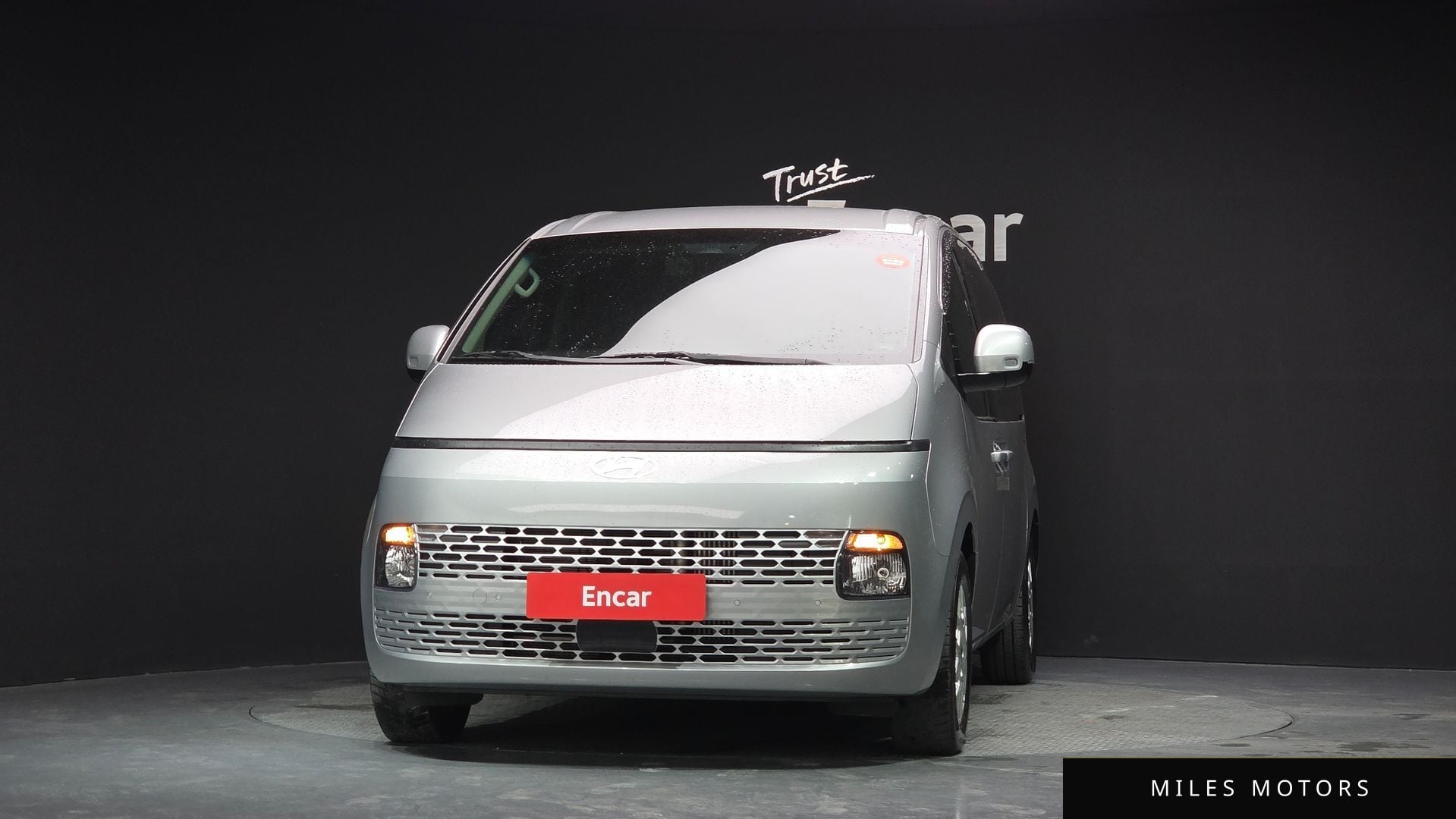 Hyundai Staria 2025 — миниатюра 3