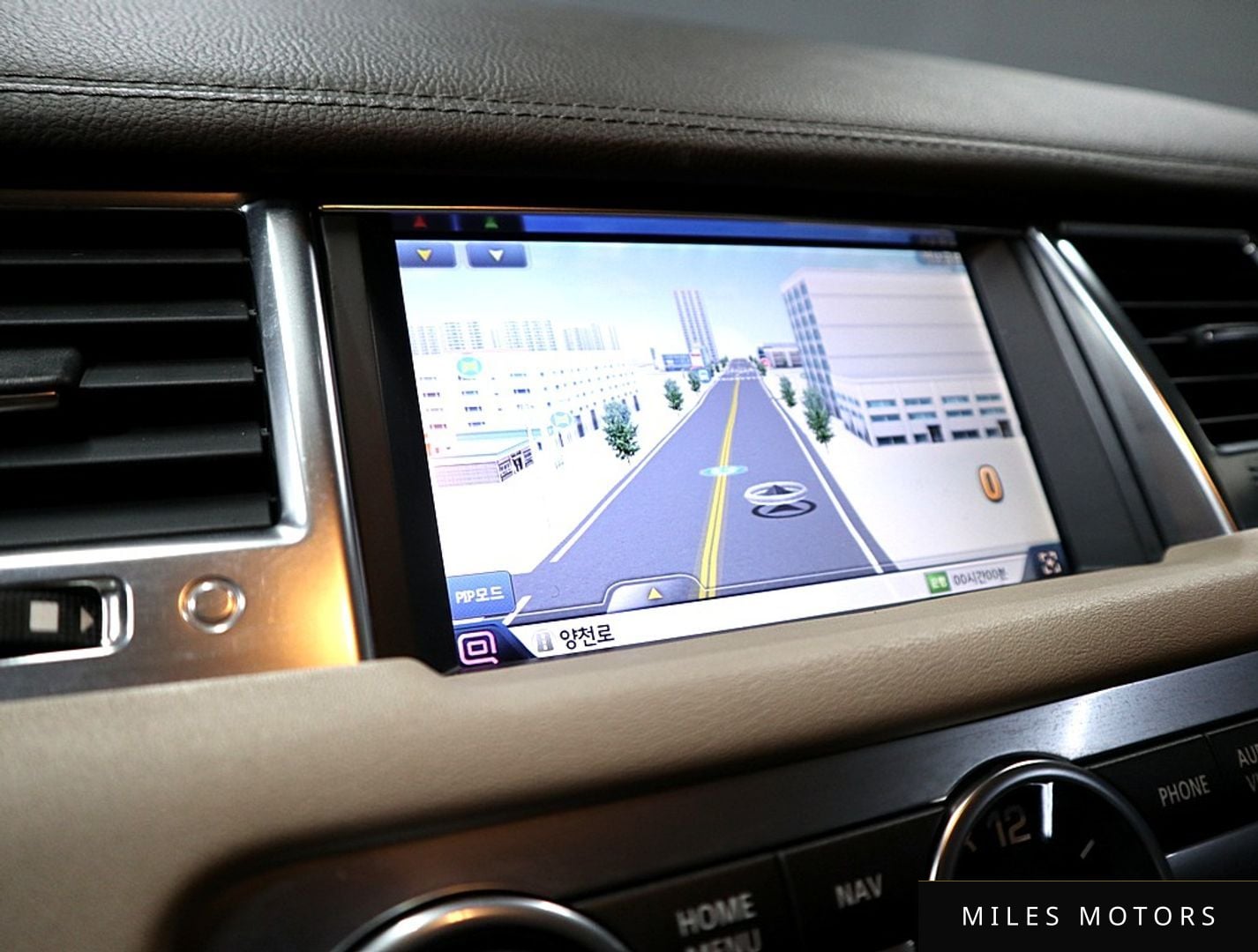 Land Rover Range Rover Sport 2013 — миниатюра 12