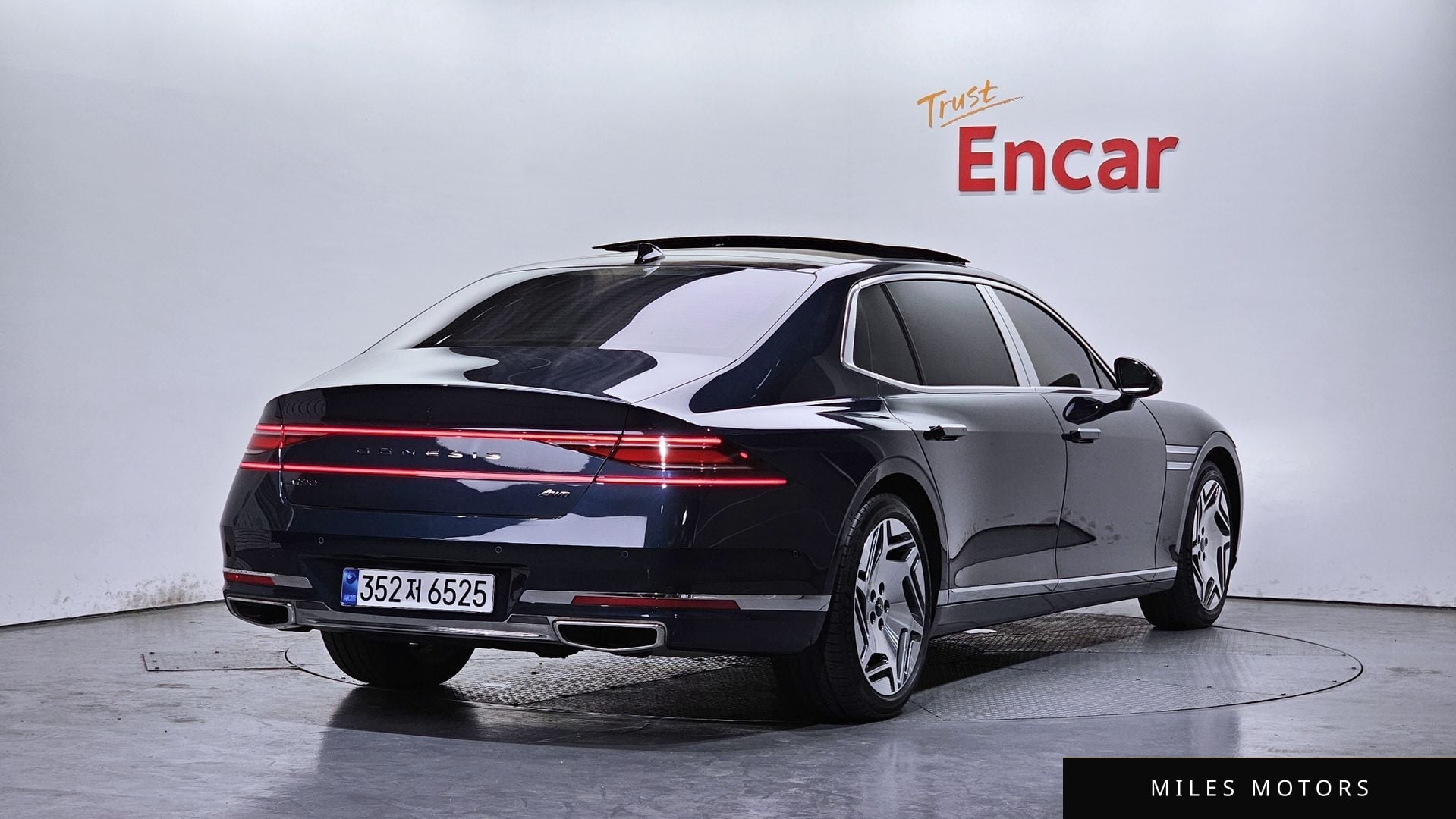 Genesis G90 (RS4) 2024 — миниатюра 2
