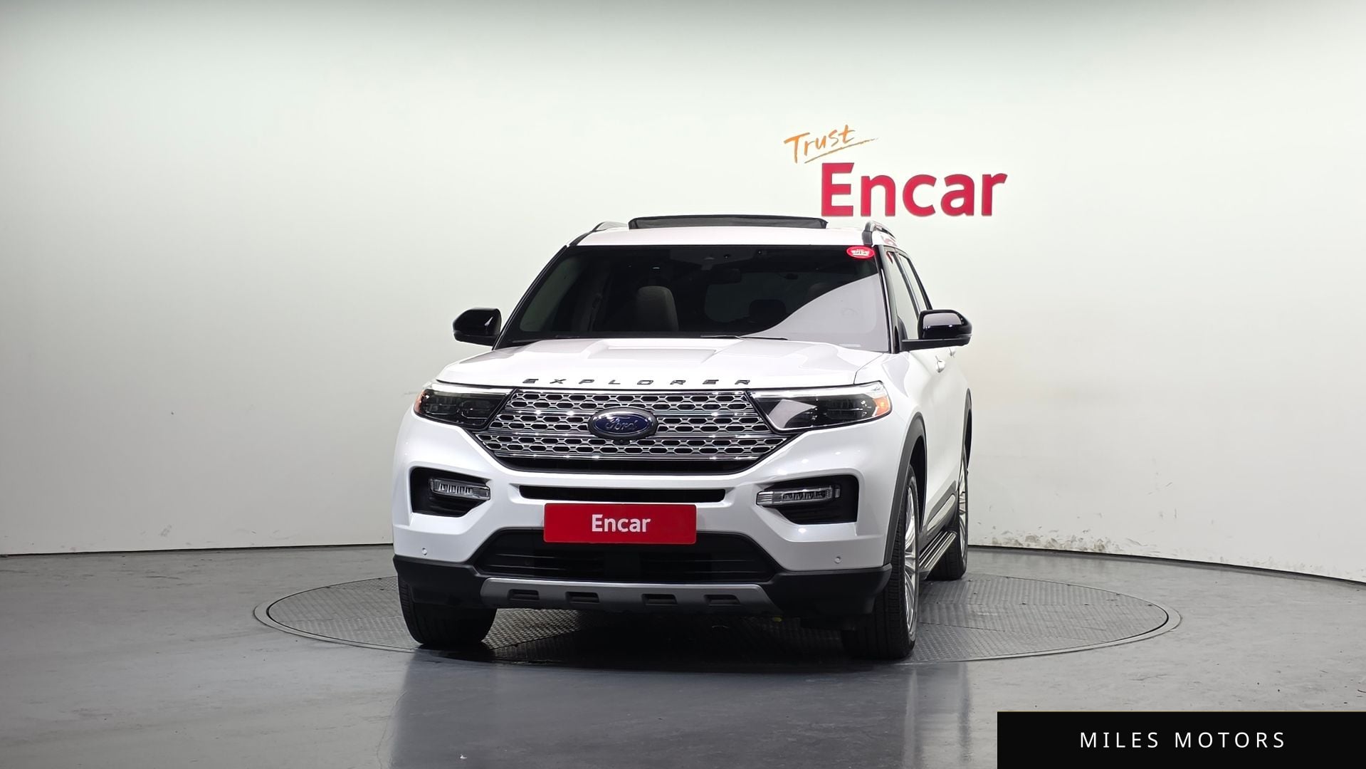 Ford Explorer 2021 — миниатюра 3