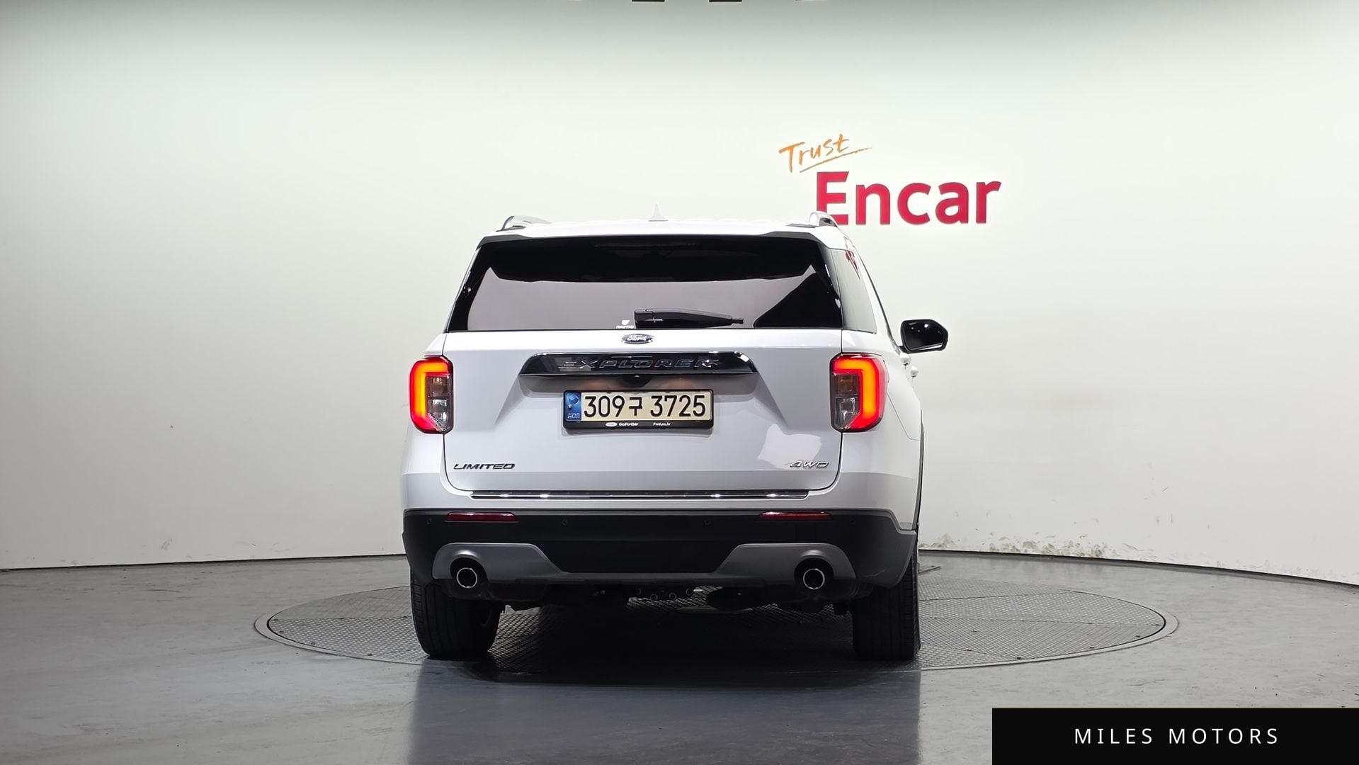 Ford Explorer 2021 — миниатюра 4
