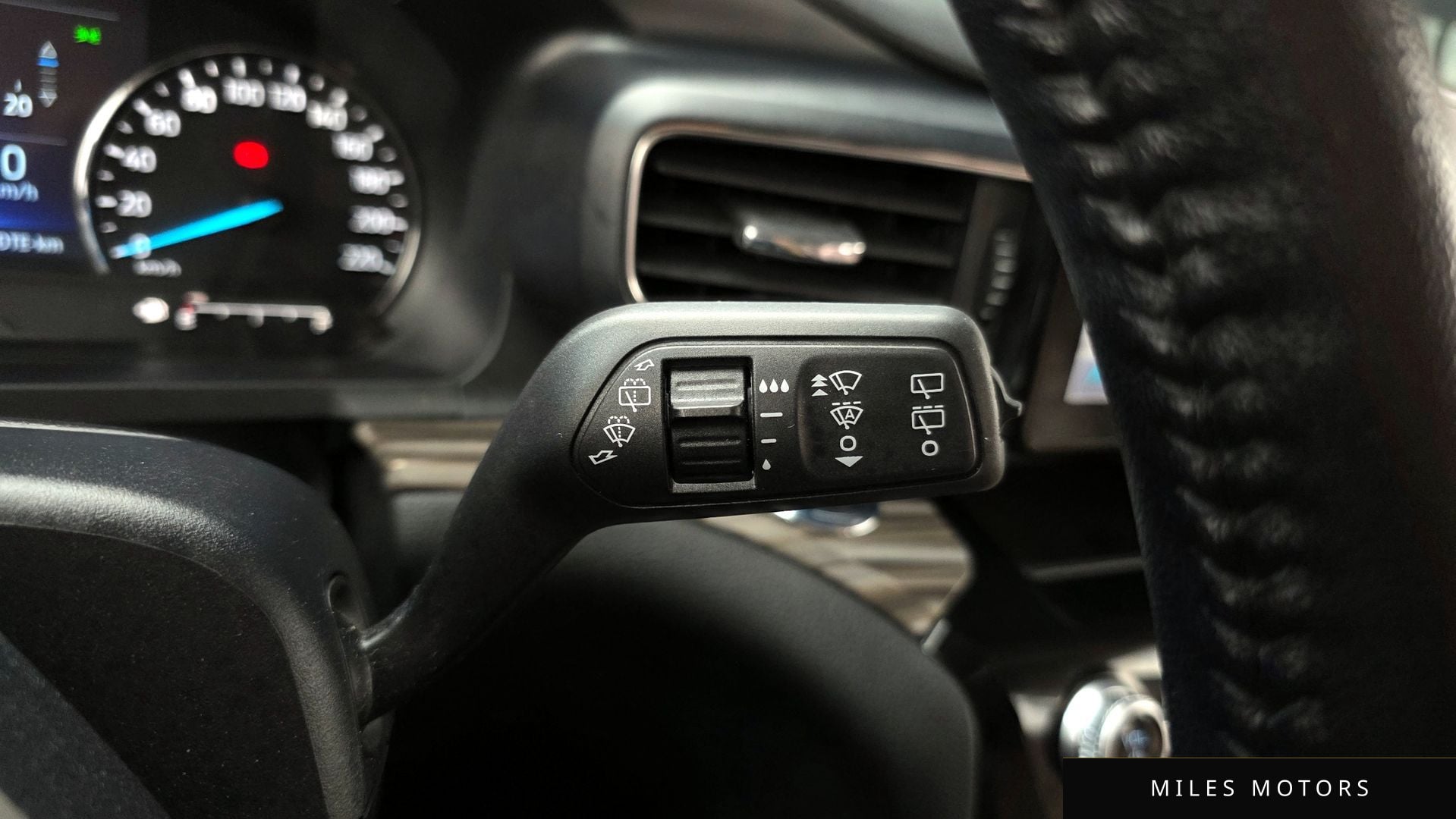 Ford Explorer 2021 — миниатюра 21