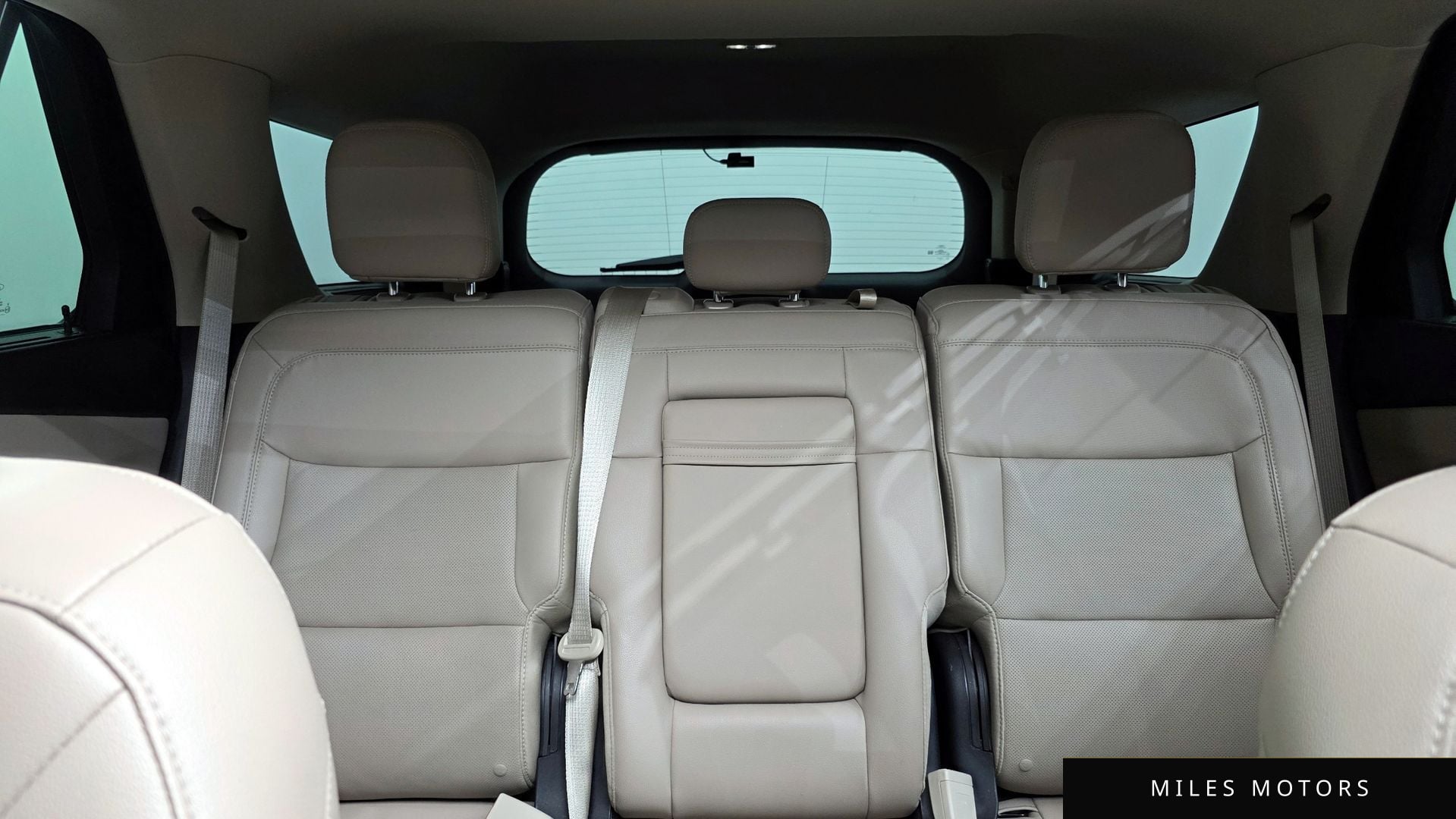 Ford Explorer 2021 — миниатюра 27