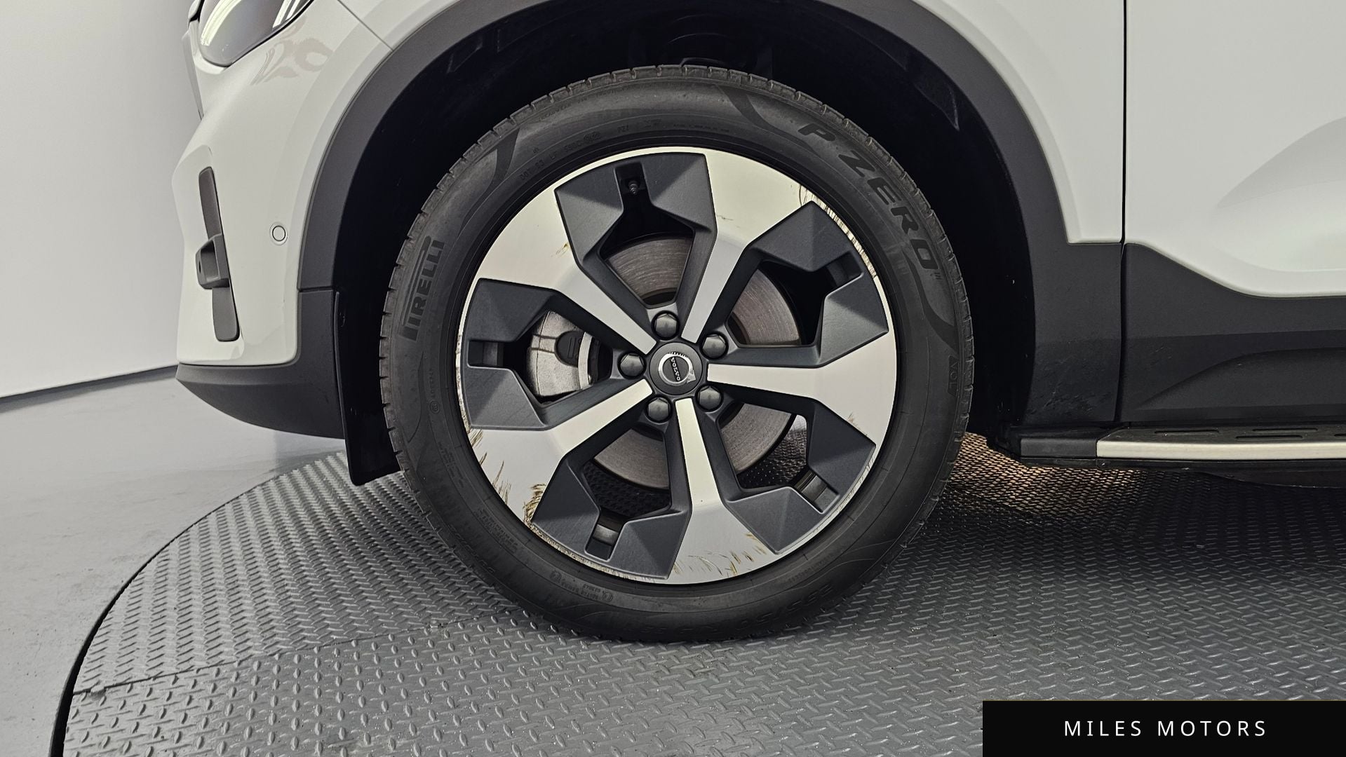 Volvo XC40 2023 — миниатюра 5