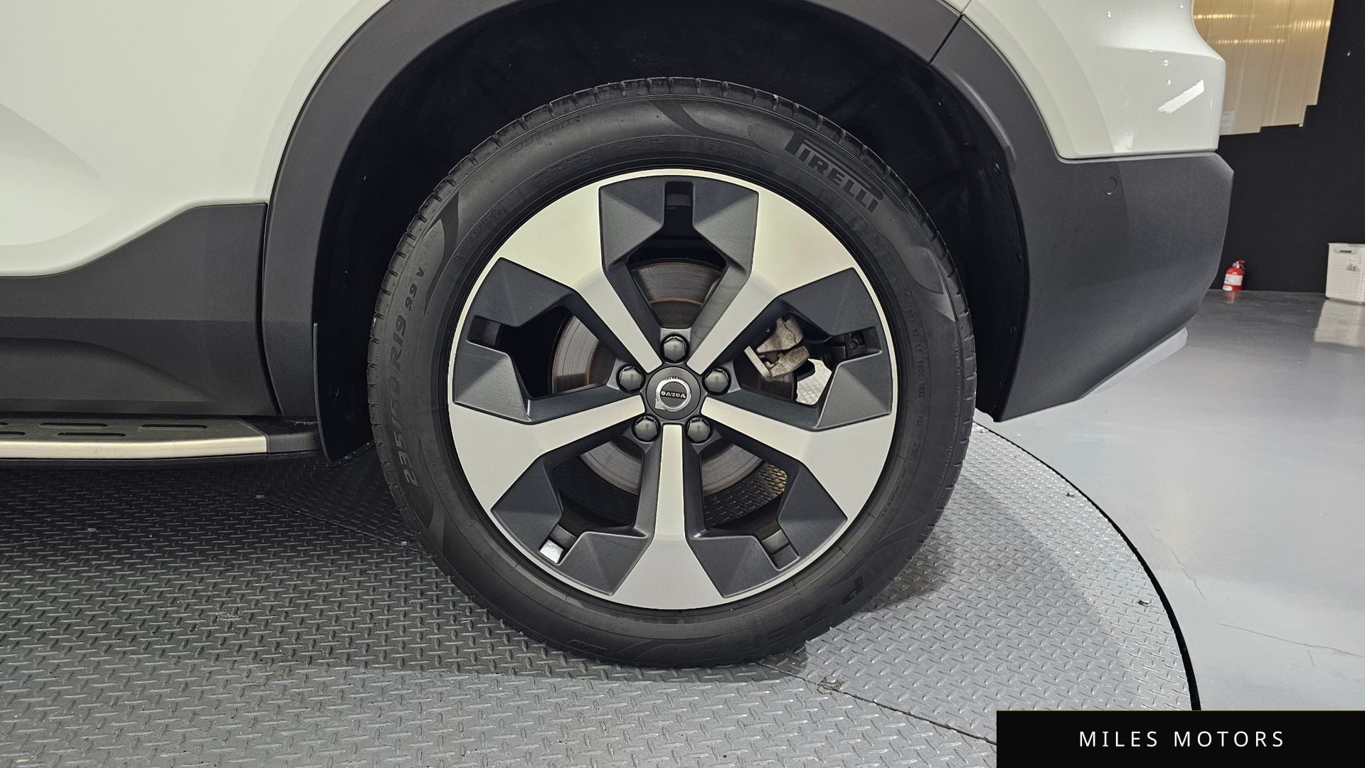 Volvo XC40 2023 — миниатюра 7