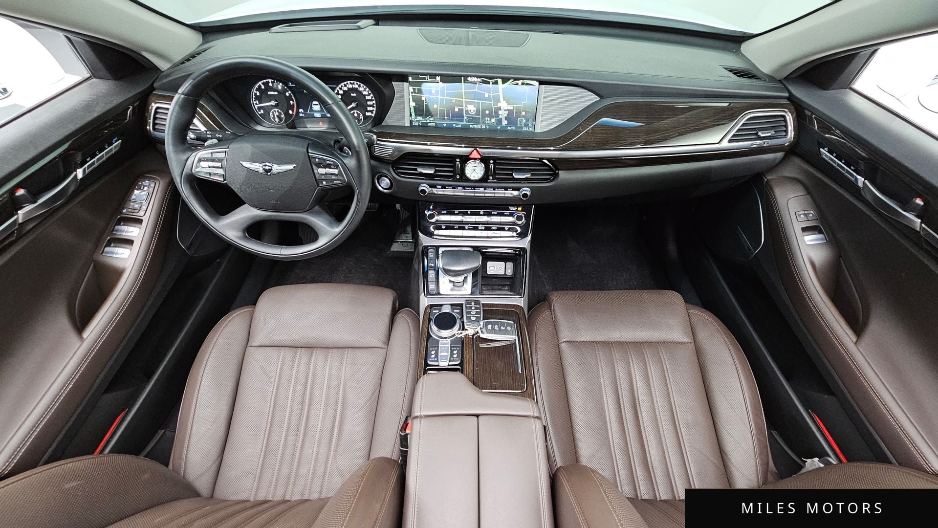 Genesis EQ900 2018 — миниатюра 10