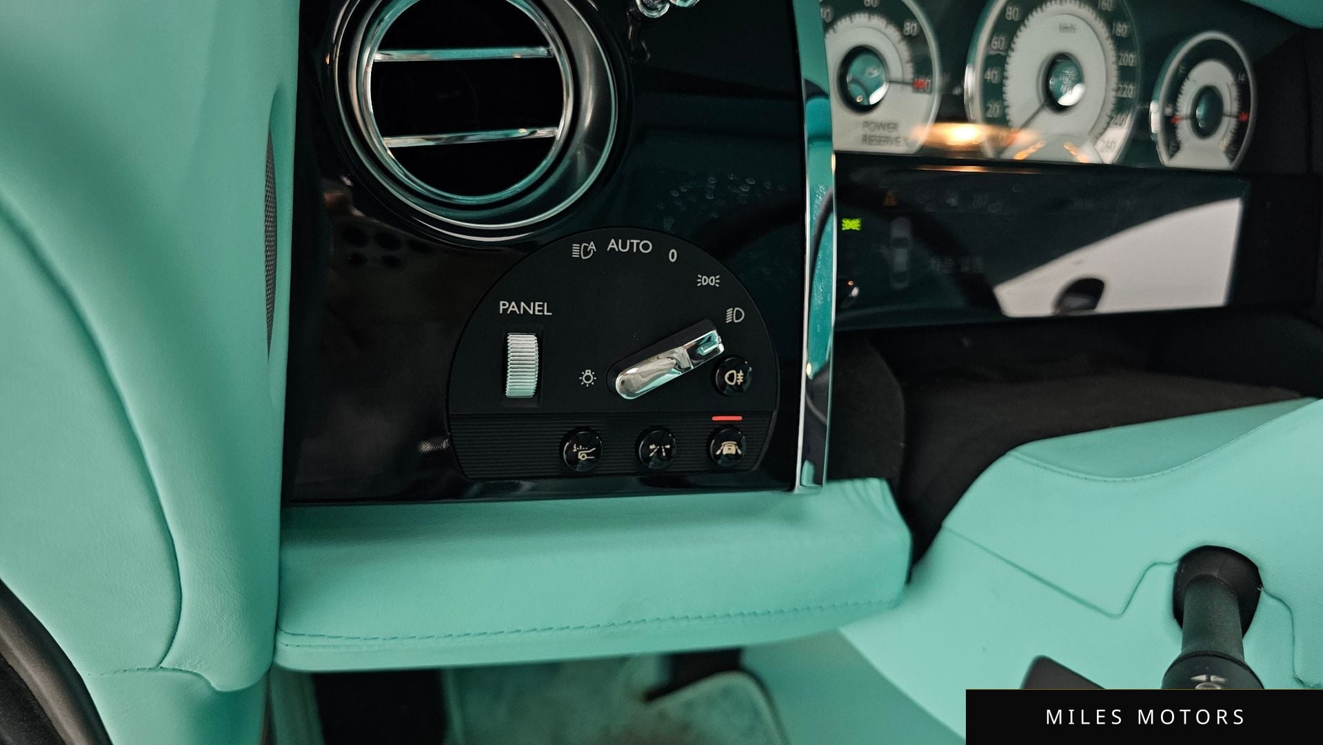 Rolls-Royce 레이스 2014 — миниатюра 16