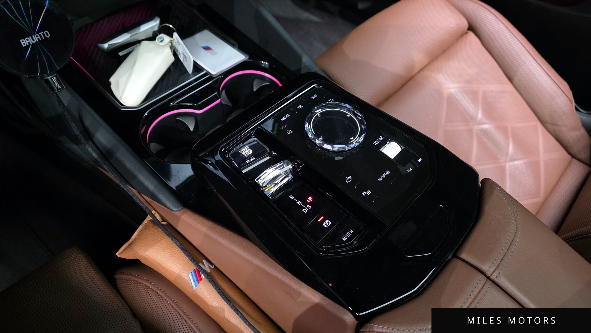 BMW 5 Series (G60) 2024 — миниатюра 12