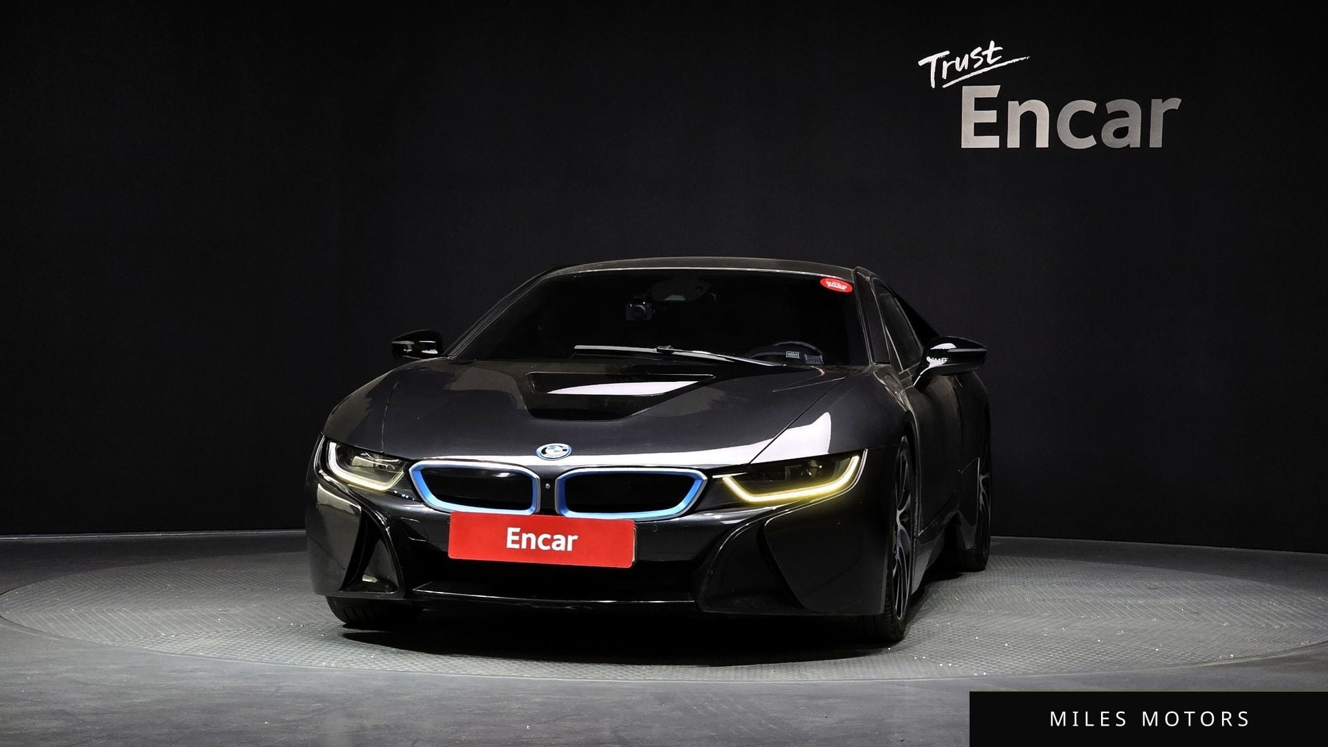 BMW i8 2015 — миниатюра 3