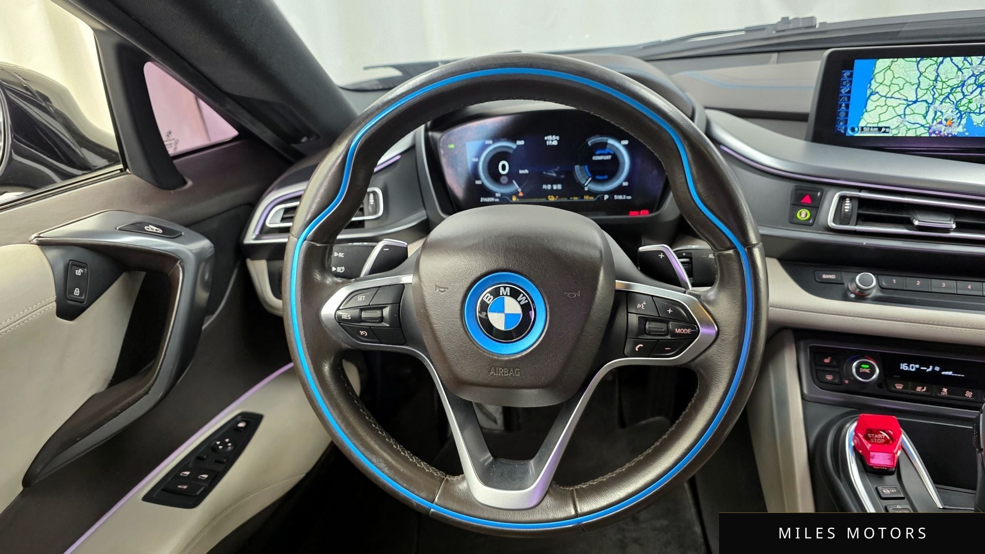 BMW i8 2015 — миниатюра 13
