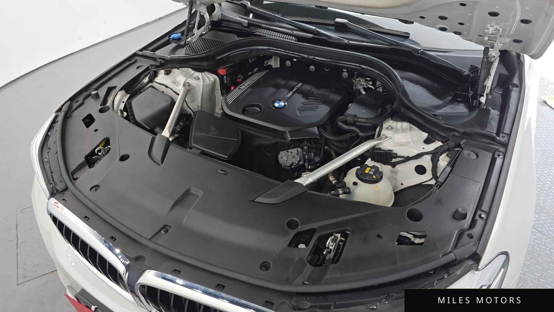 BMW 6 Series GT (G32) 2020 — миниатюра 6