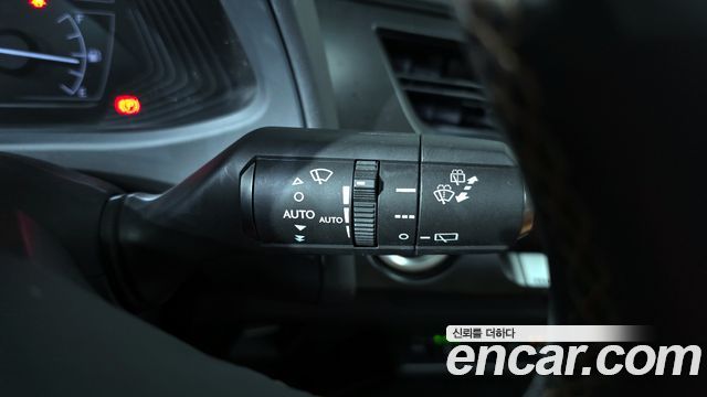 Лексус UX250h 2020 — миниатюра 30