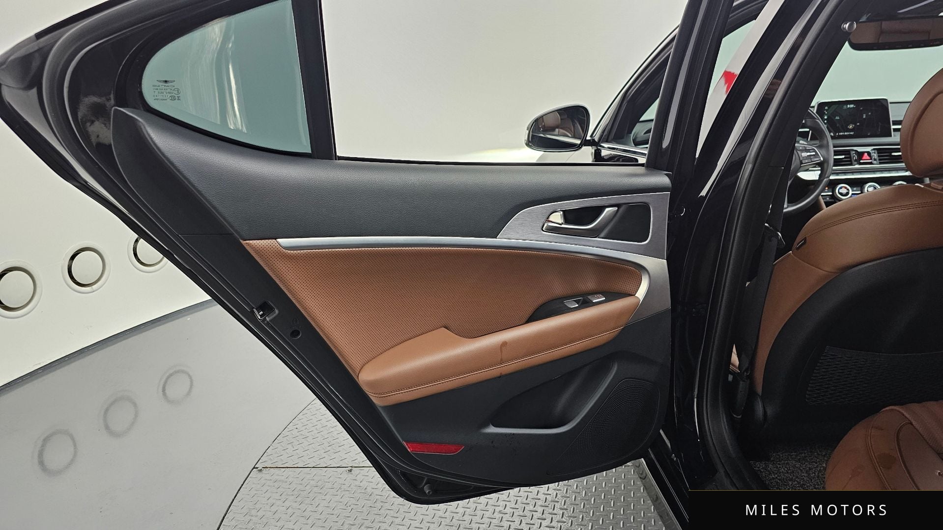 Genesis G70 2019 — миниатюра 15