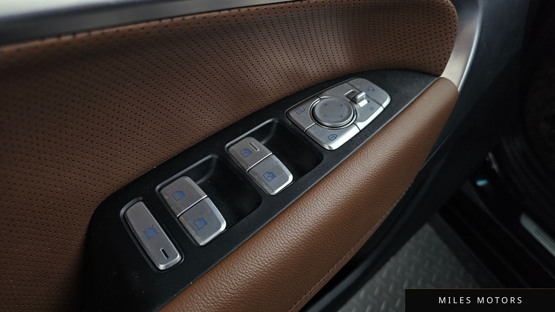 Genesis G70 2019 — миниатюра 30