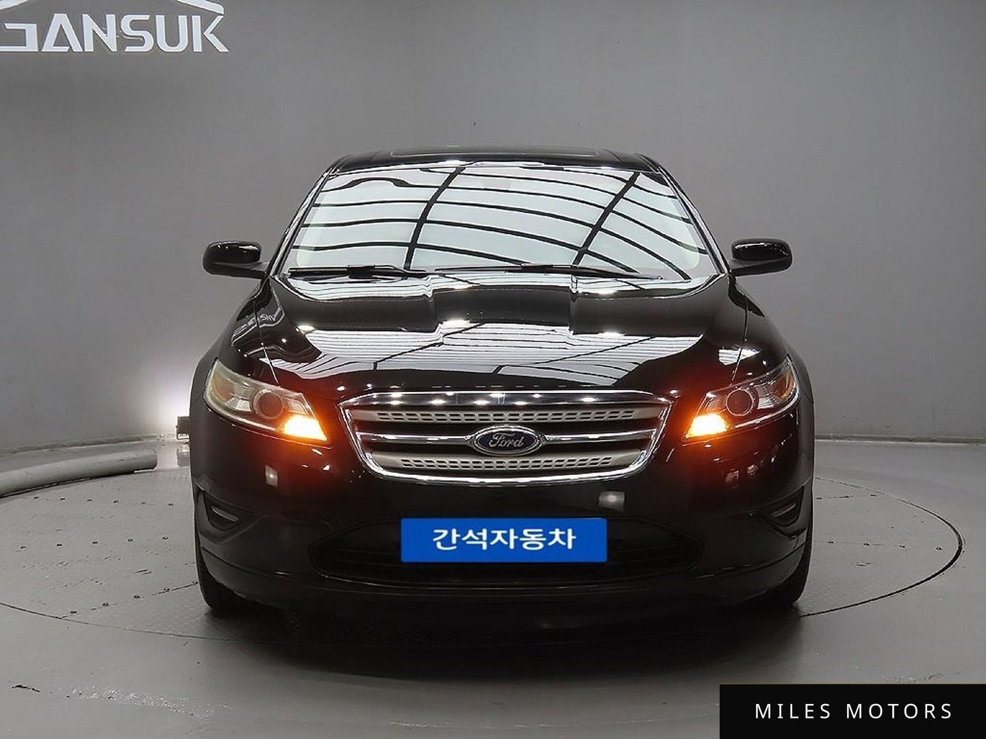 Ford Taurus 2011 — миниатюра 3