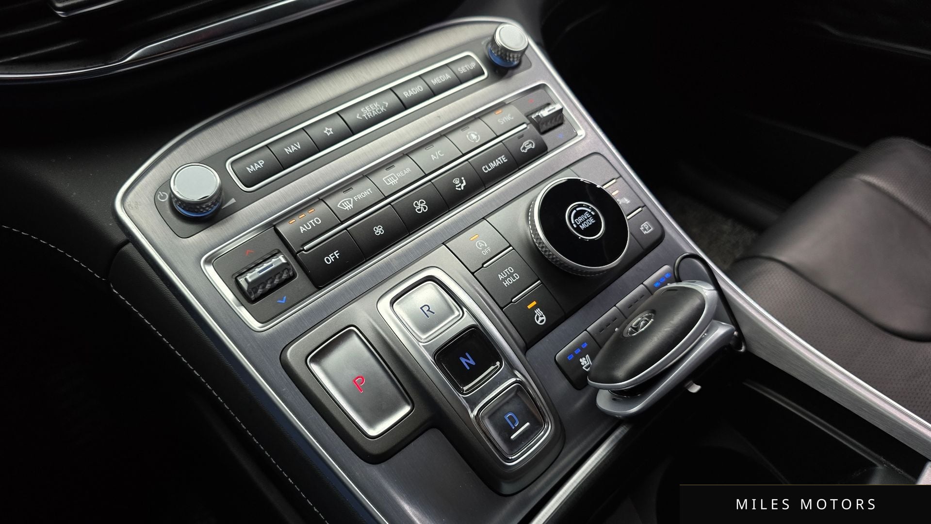 Hyundai Santafe 2022 — миниатюра 12
