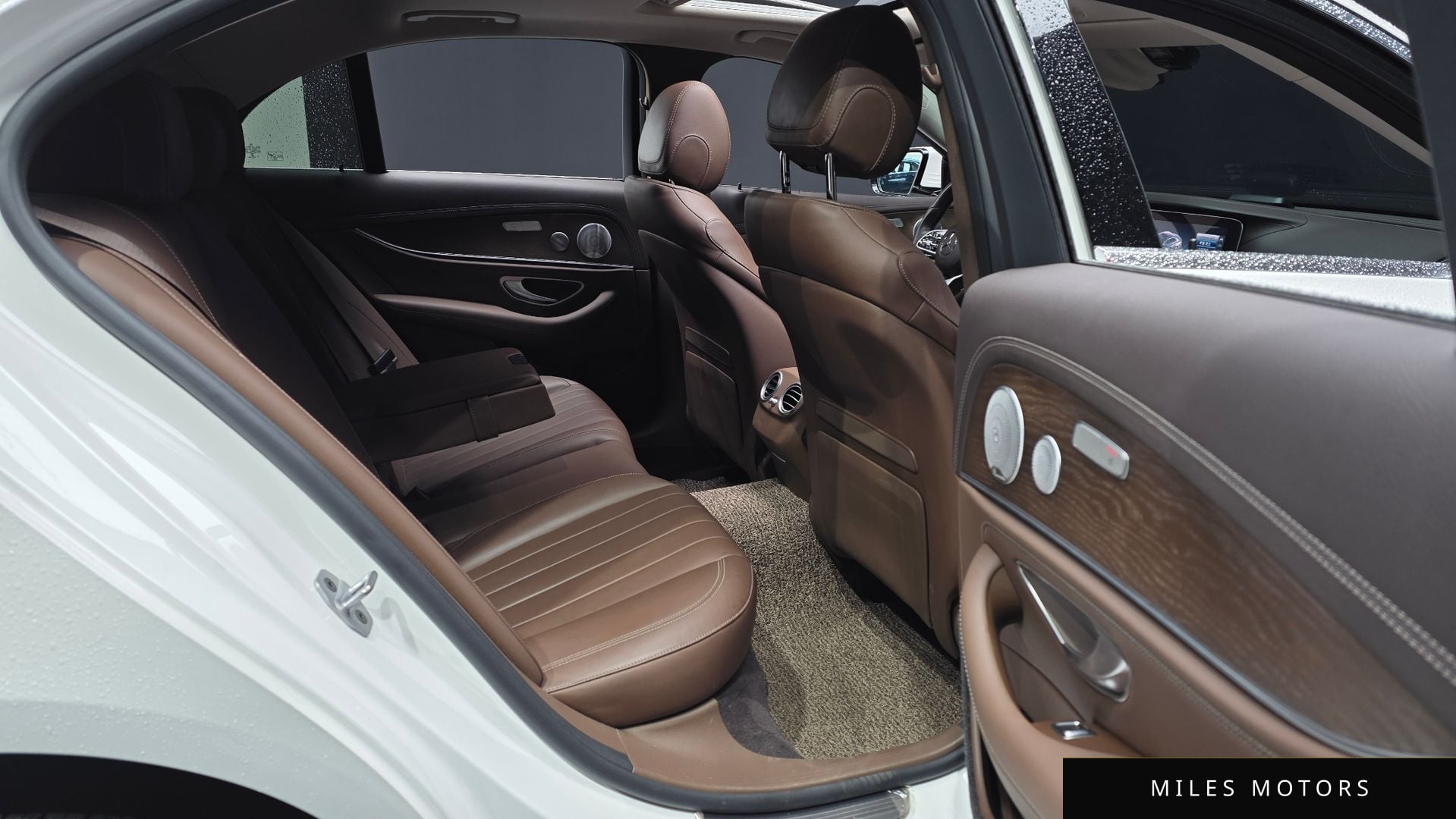 Mercedes-Benz E-클래스 W213 2020 — миниатюра 18