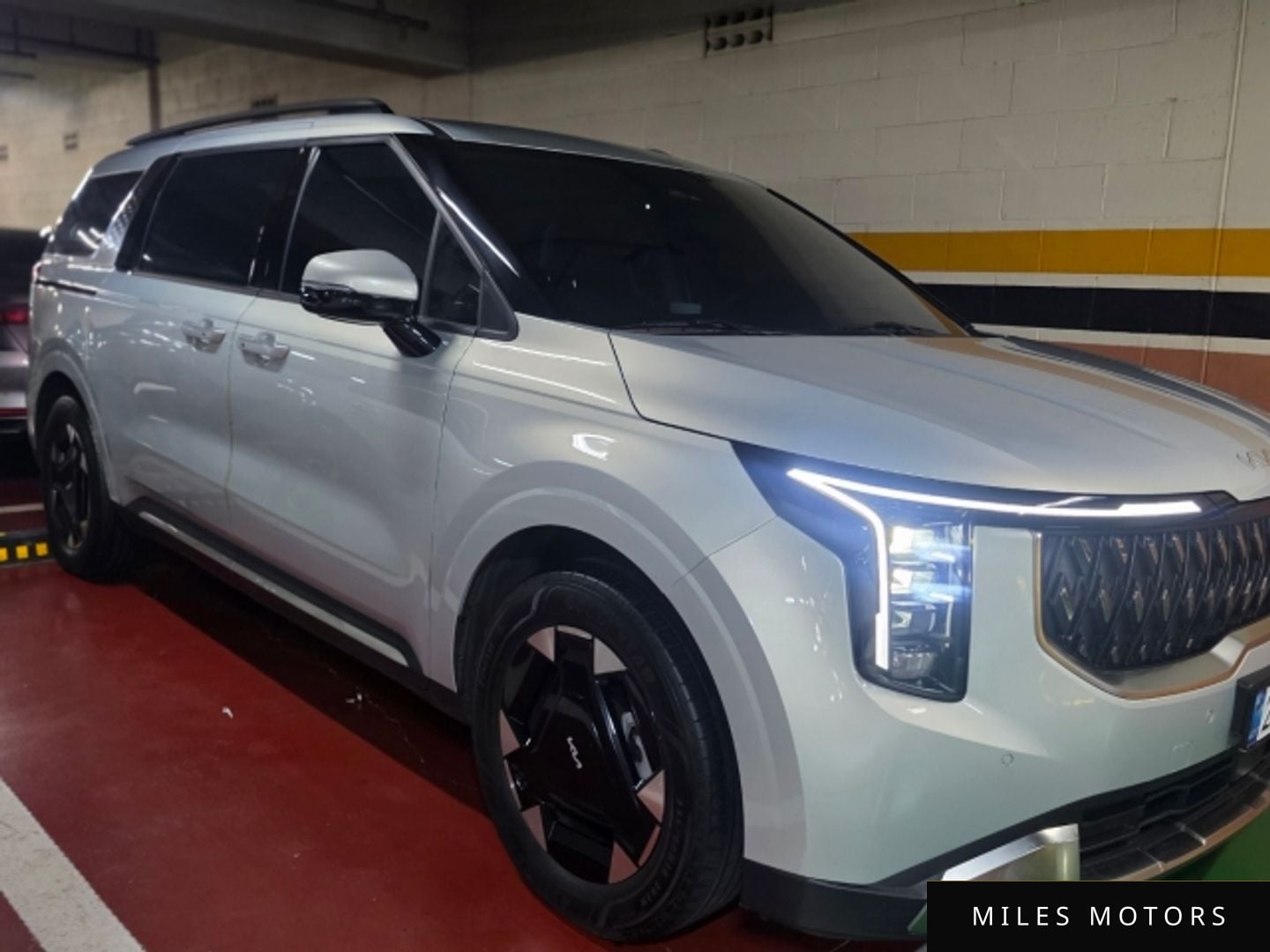 Kia Canival 2025 — миниатюра 3