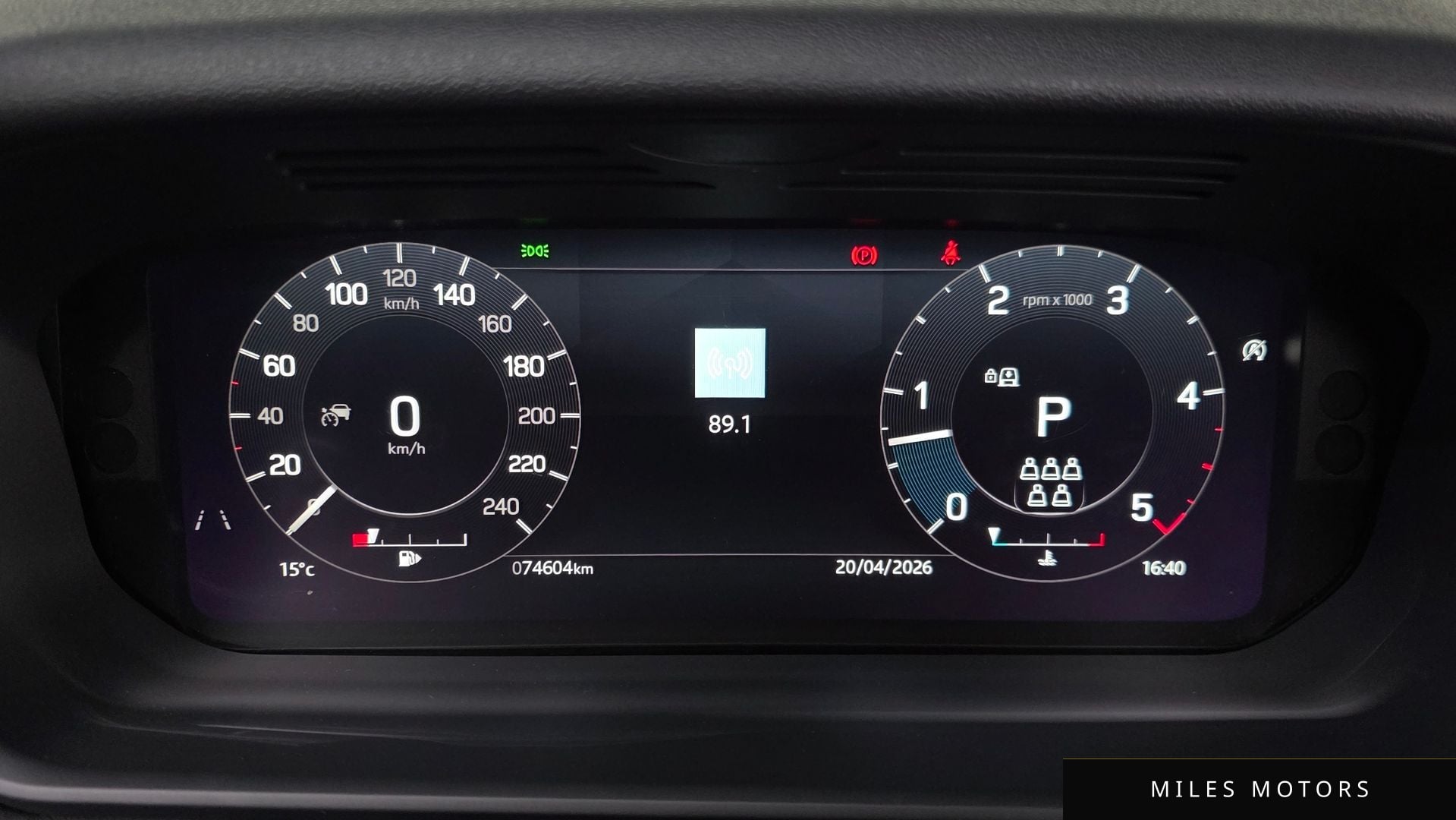 Land Rover Discovery 2022 — миниатюра 8