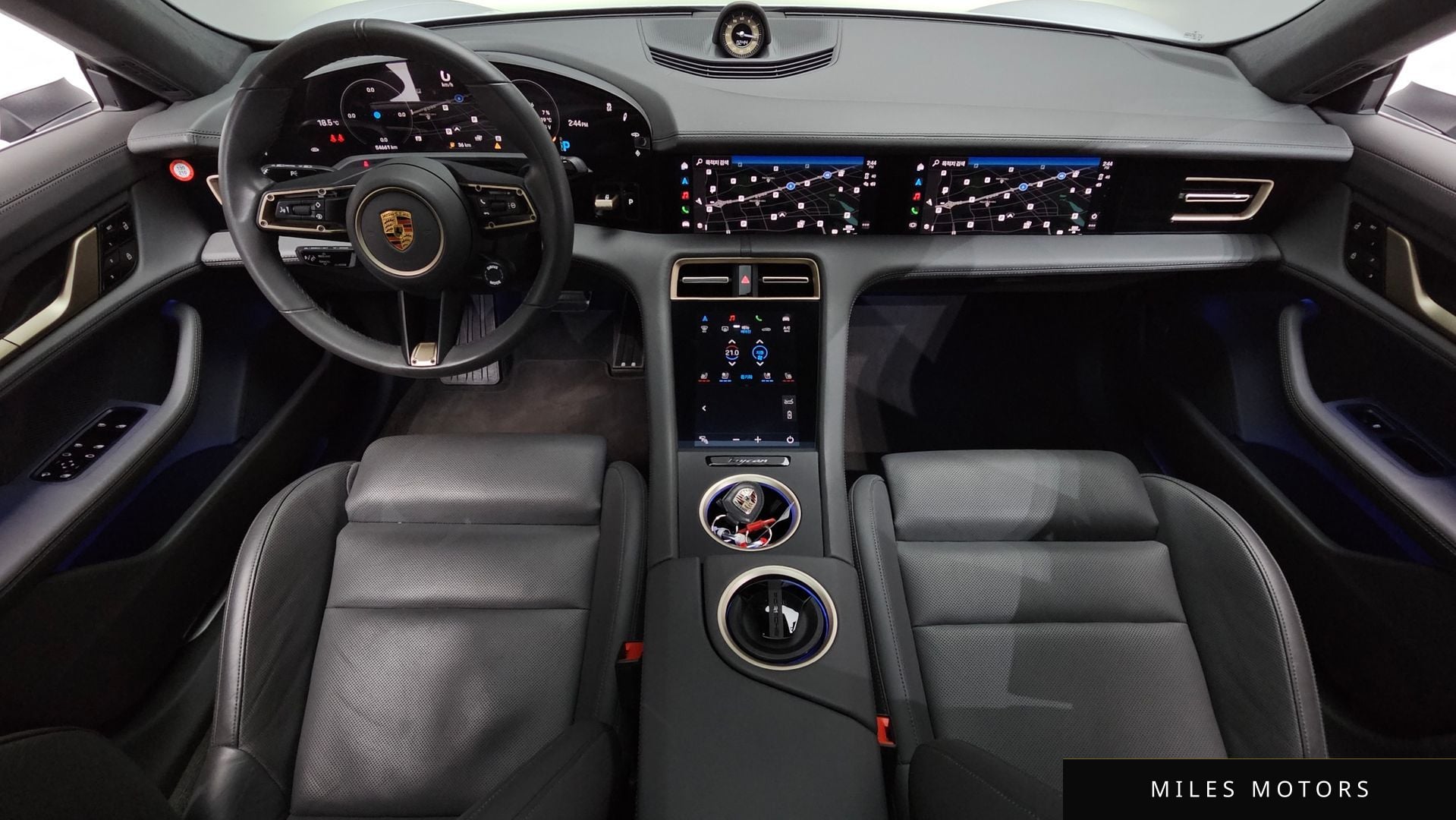 Porsche Taycan 2021 — миниатюра 9