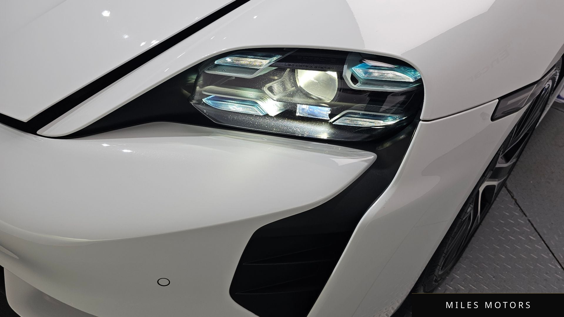 Porsche Taycan 2021 — миниатюра 7