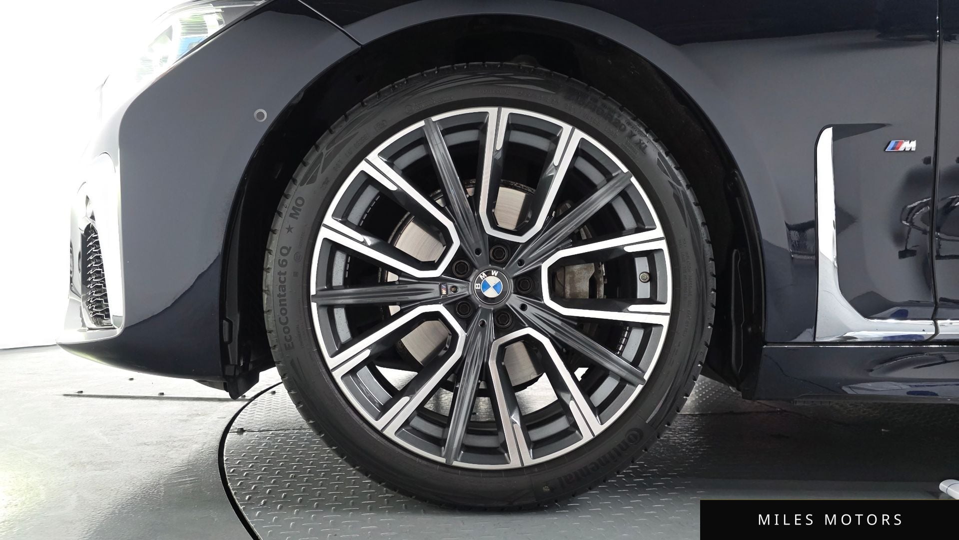 BMW 7 Series (G11) 2022 — миниатюра 4