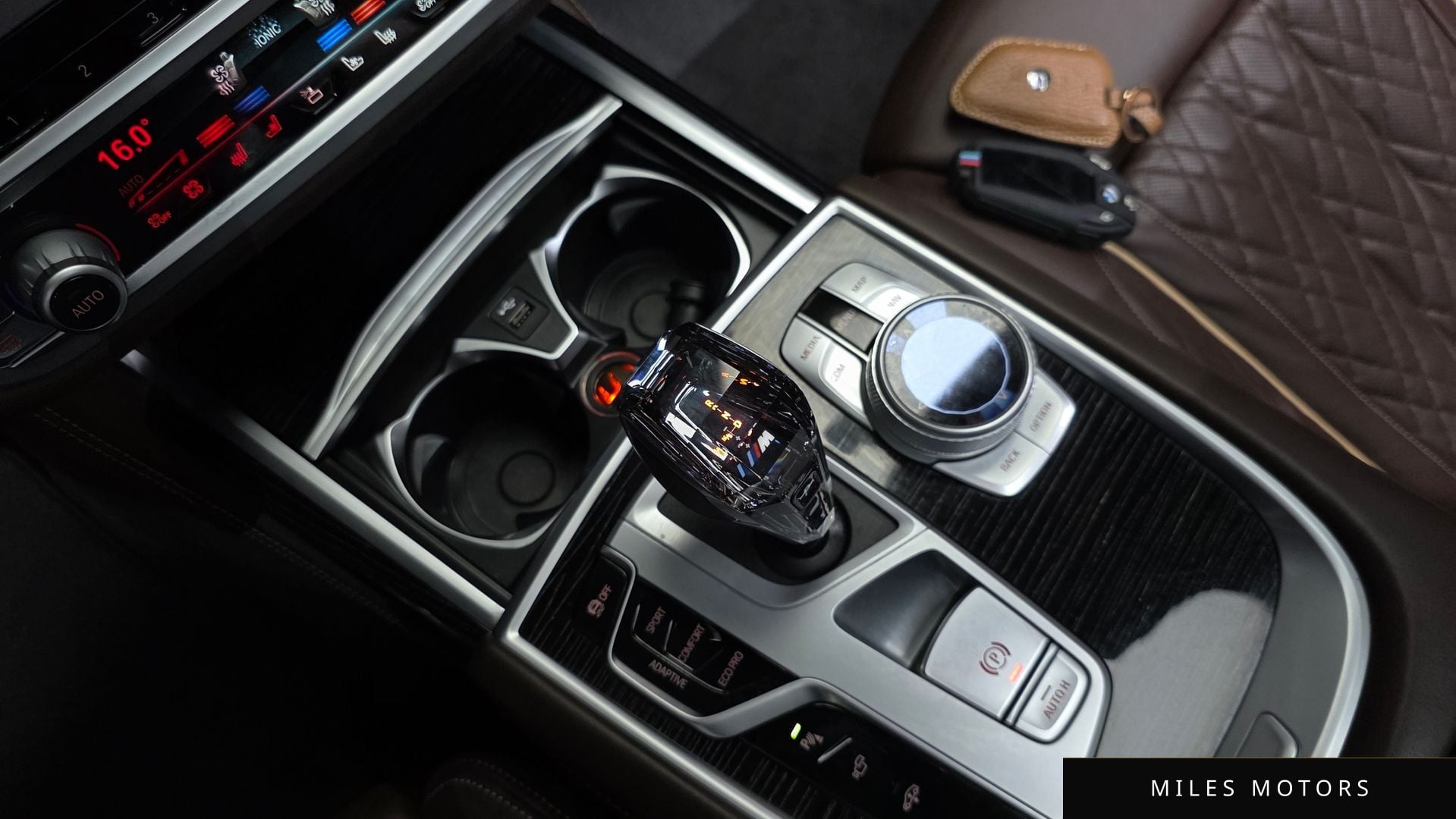 BMW 7 Series (G11) 2022 — миниатюра 11