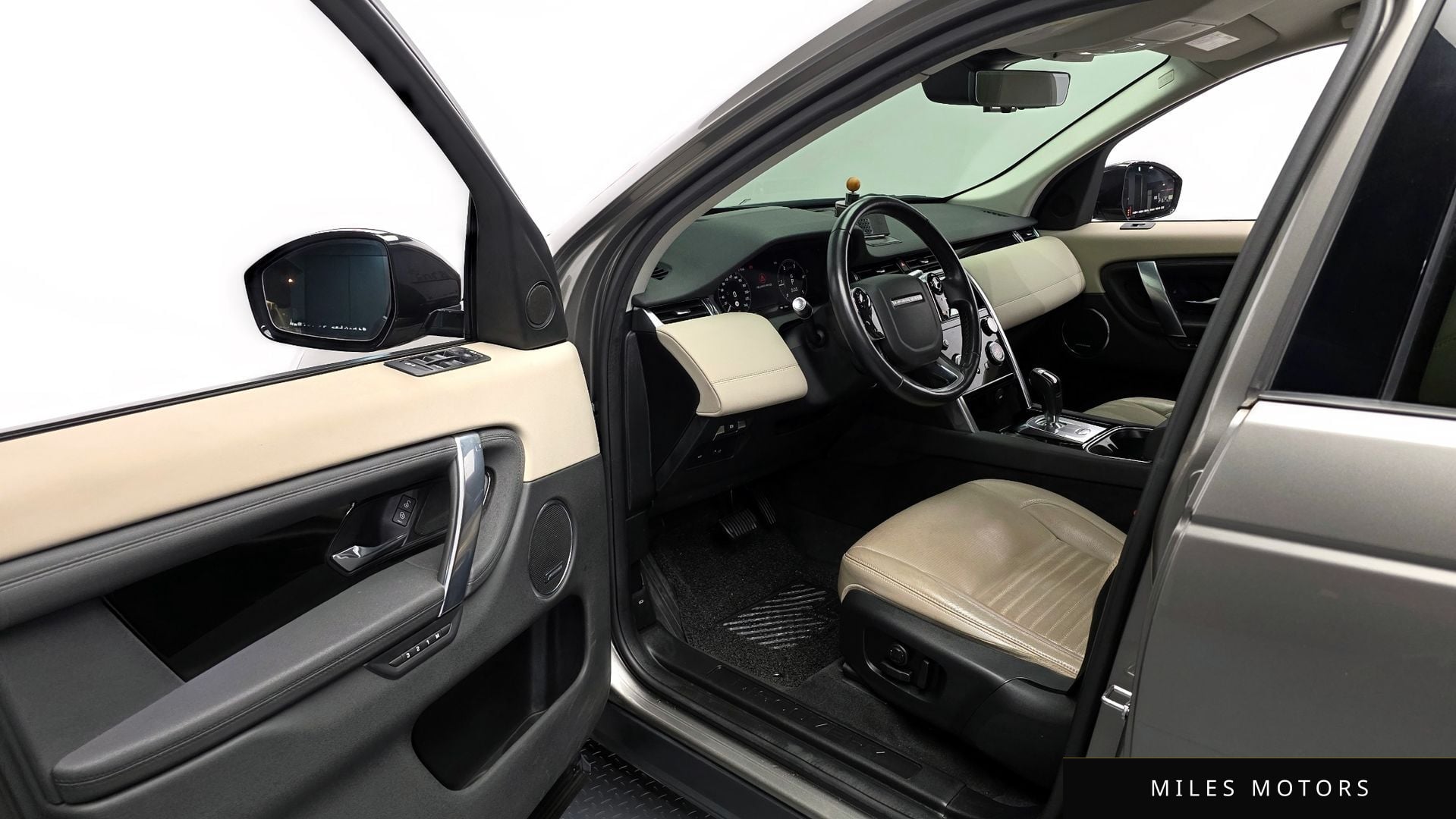 Land Rover Discovery Sport 2020 — миниатюра 10