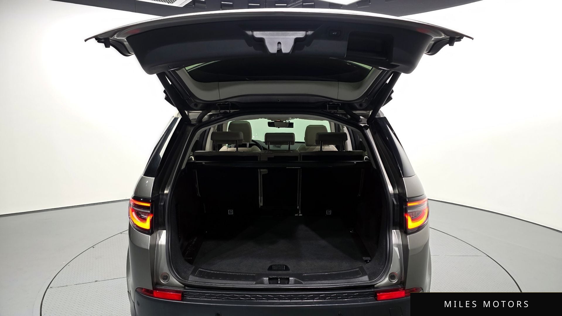 Land Rover Discovery Sport 2020 — миниатюра 20