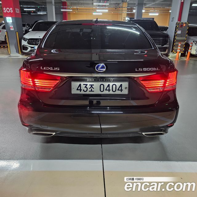 Лексус LS600hL 2016 — миниатюра 2