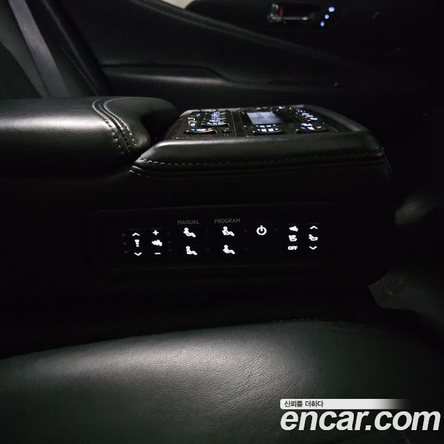 Лексус LS600hL 2016 — миниатюра 16