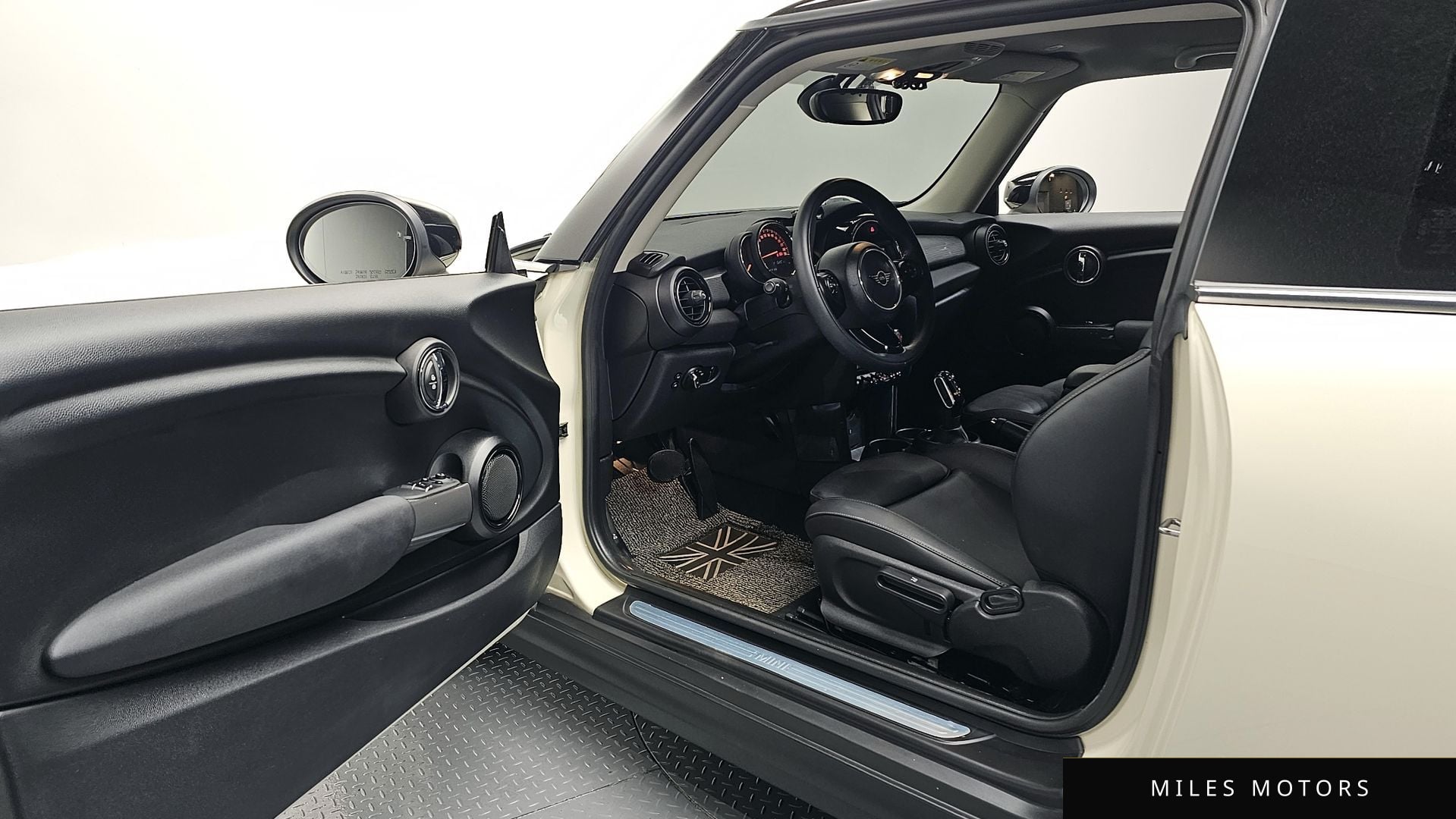MINI 쿠퍼 2020 — миниатюра 10