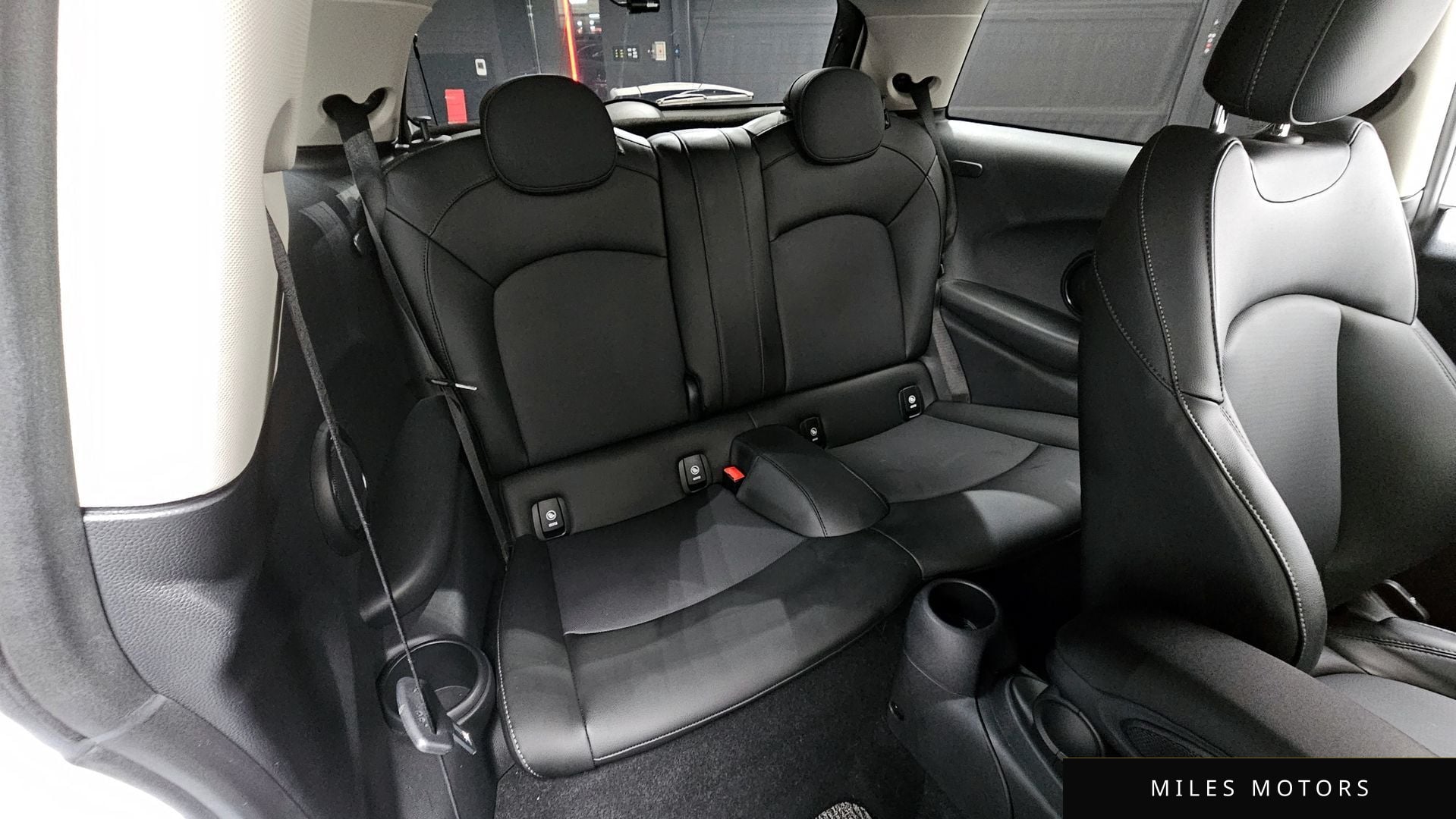 MINI 쿠퍼 2020 — миниатюра 11