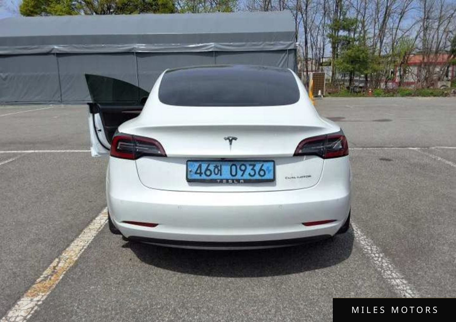 Tesla Model 3 2022 — миниатюра 3