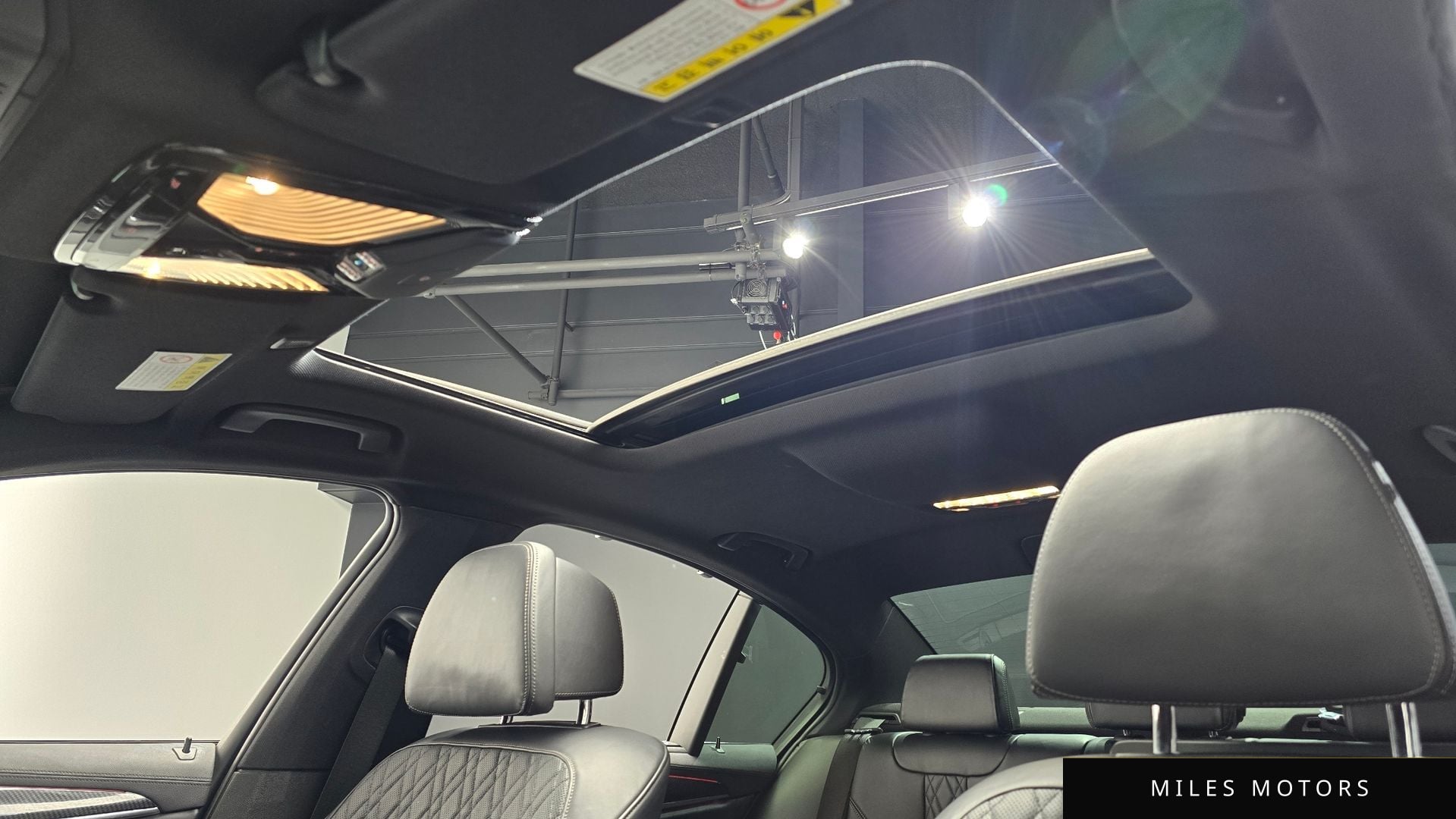 BMW 5시리즈 (G30) 2018 — миниатюра 25